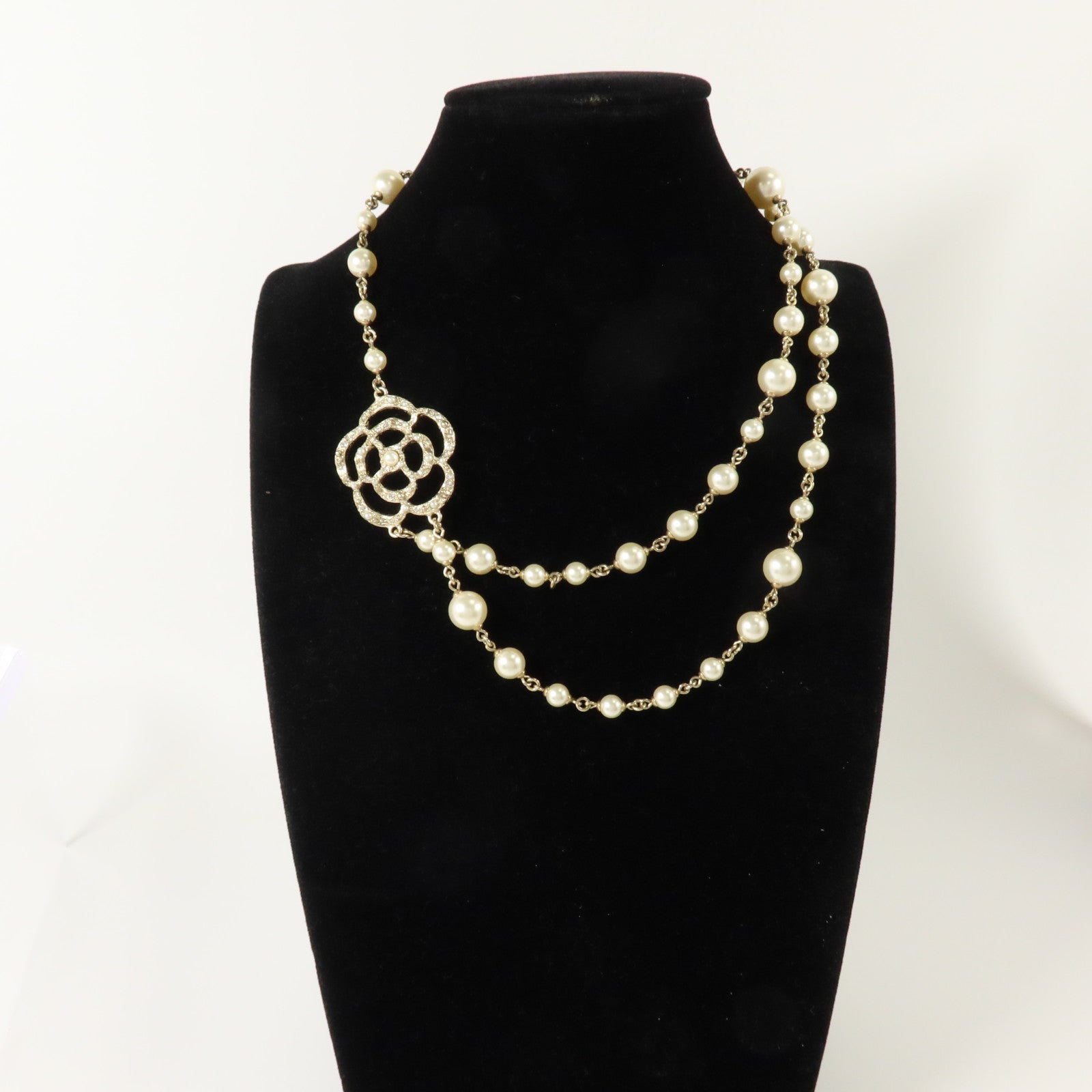 CHANEL PVC/金屬Crystal Camellia Pearl Necklace項鏈