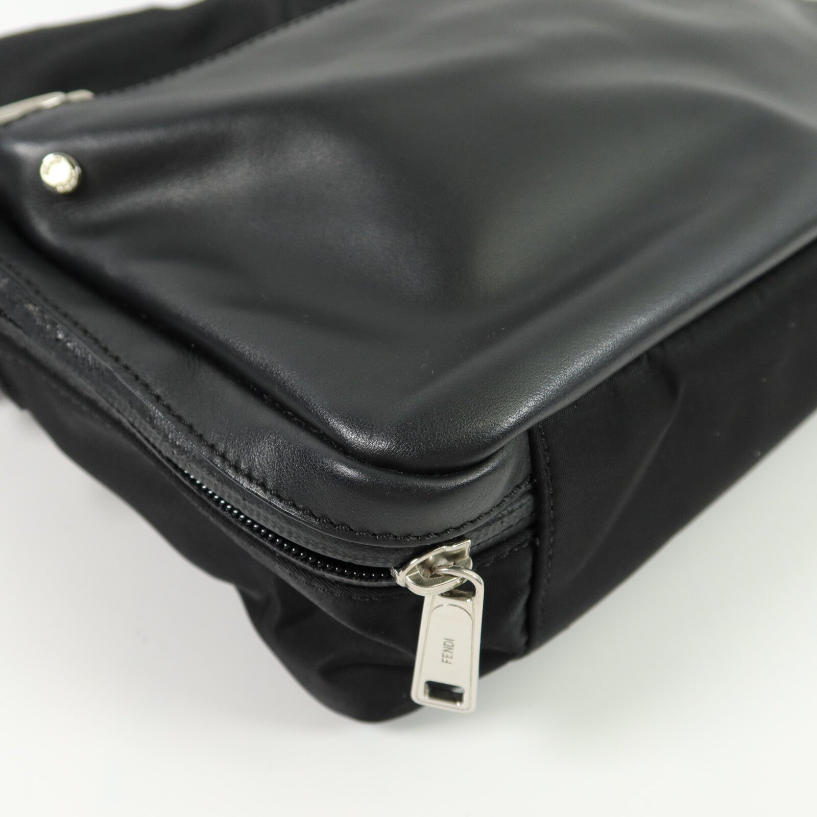 FENDI 尼龍Shoulder Bag手挽肩背兩用袋