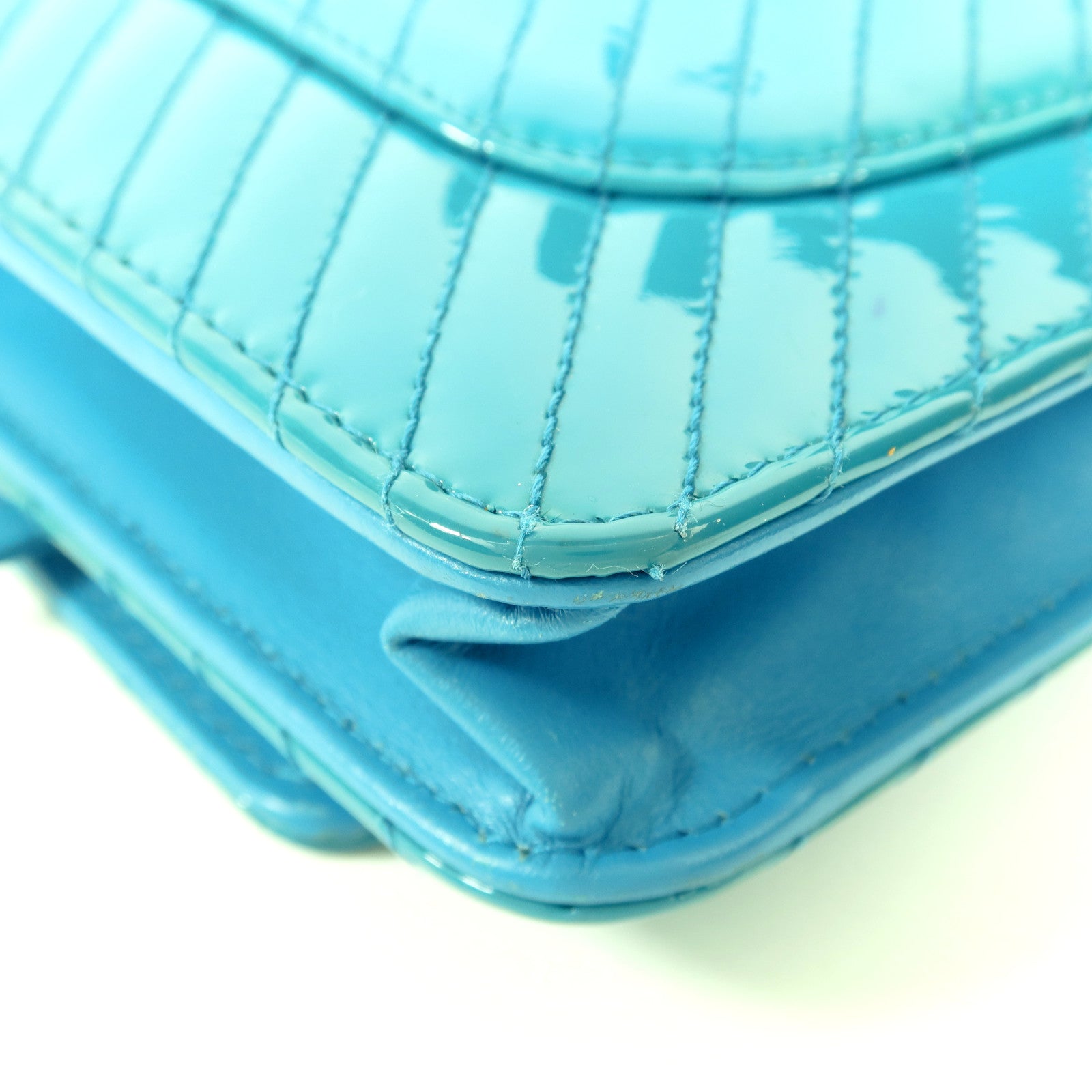 CHANEL 漆皮皮革WOC Chain Shoulder Bag銀扣鏈帶肩背袋