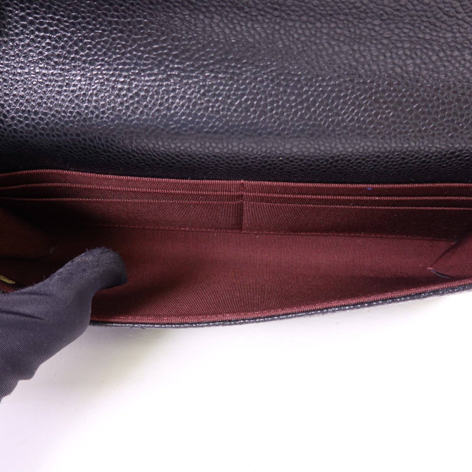 CHANEL 牛皮皮革Long Bifold Wallet銀扣長錢包