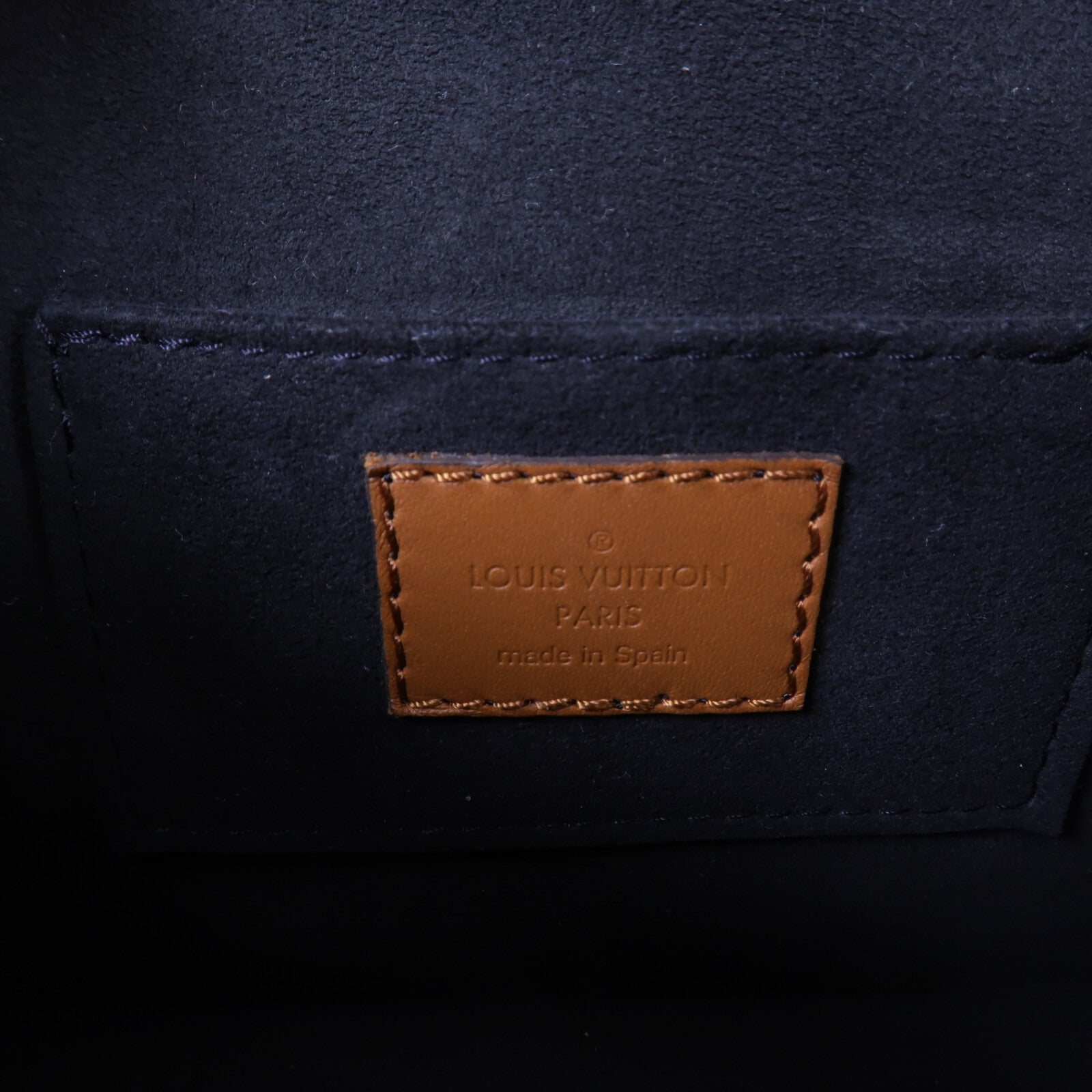 LOUIS VUITTON Monogram Reverse Mini Dauphine肩背袋