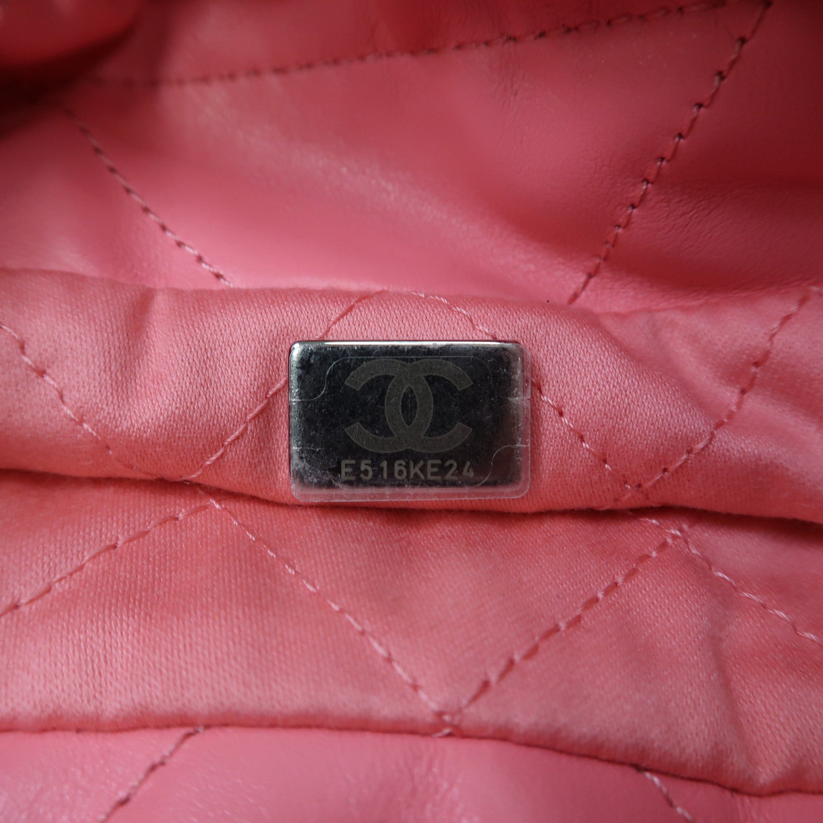 CHANEL 菱格牛皮皮革Chanel 22 Mini手挽肩背兩用袋粉紅色