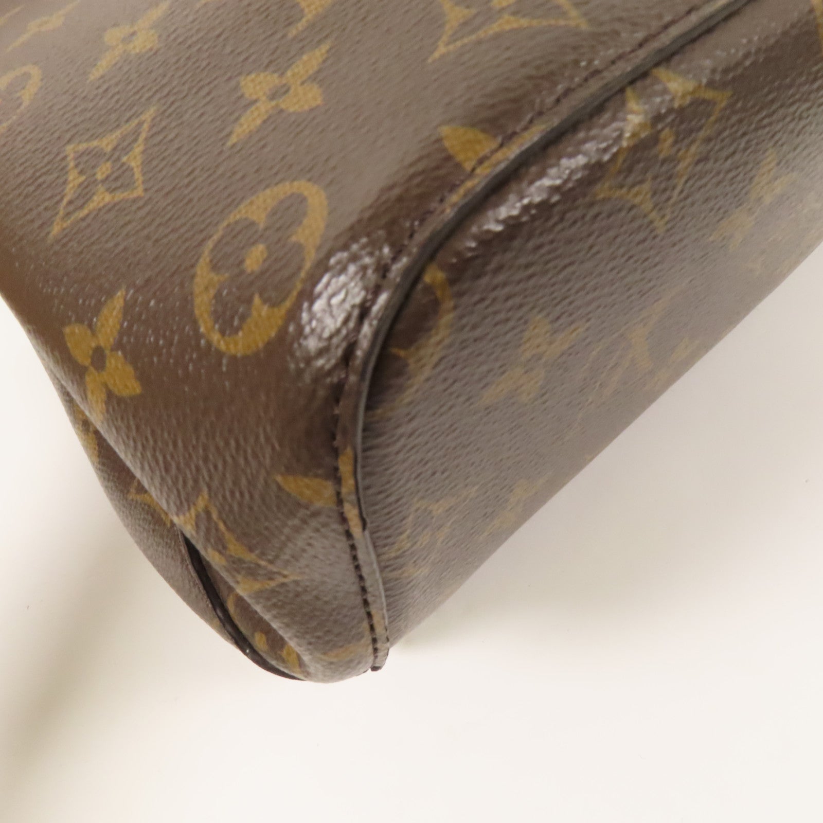 LOUIS VUITTON 【激減優惠】Monogram Neo Noe MM金扣肩背袋