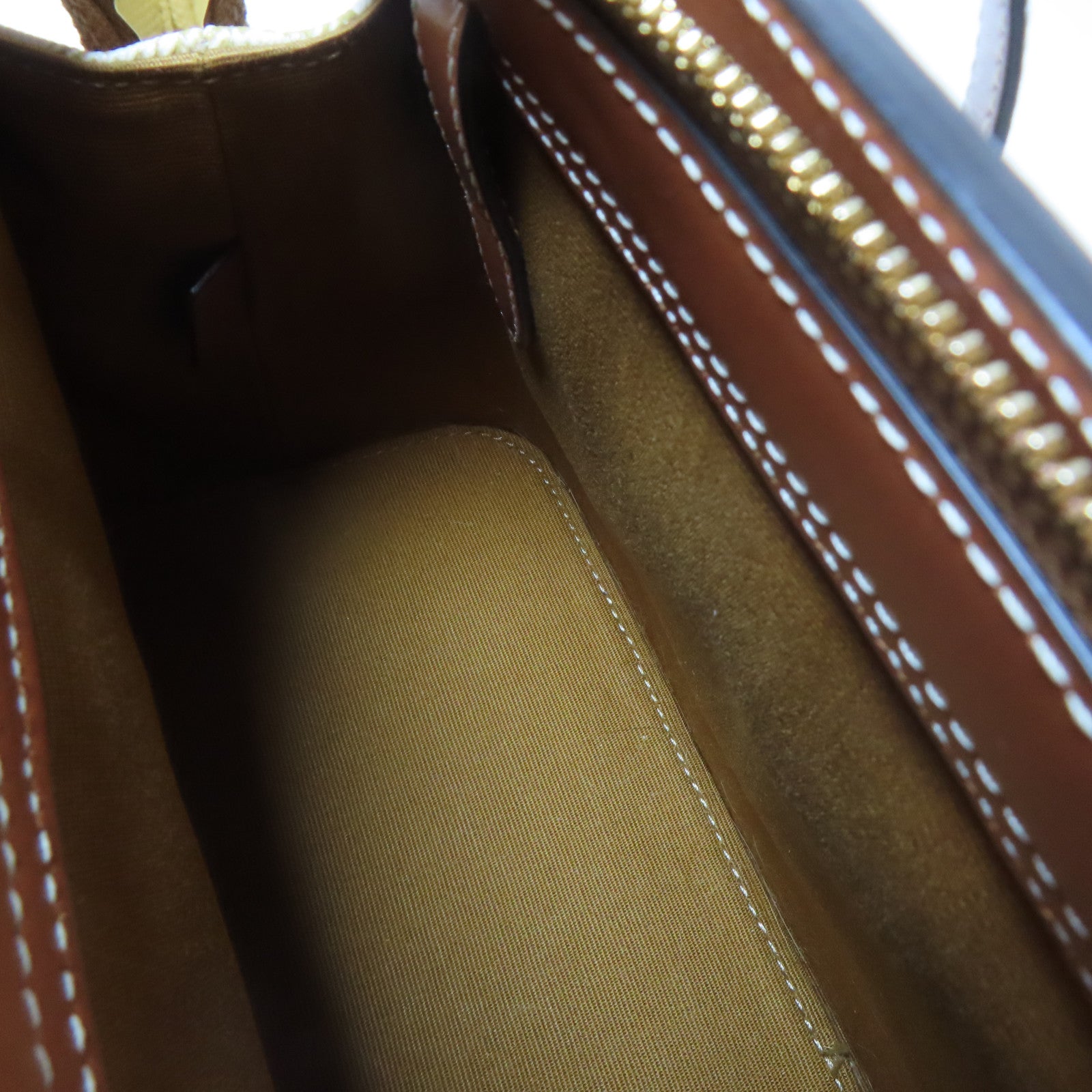 CELINE Triomphe塗層帆布Shoulder Bag金扣肩背袋白色/啡色