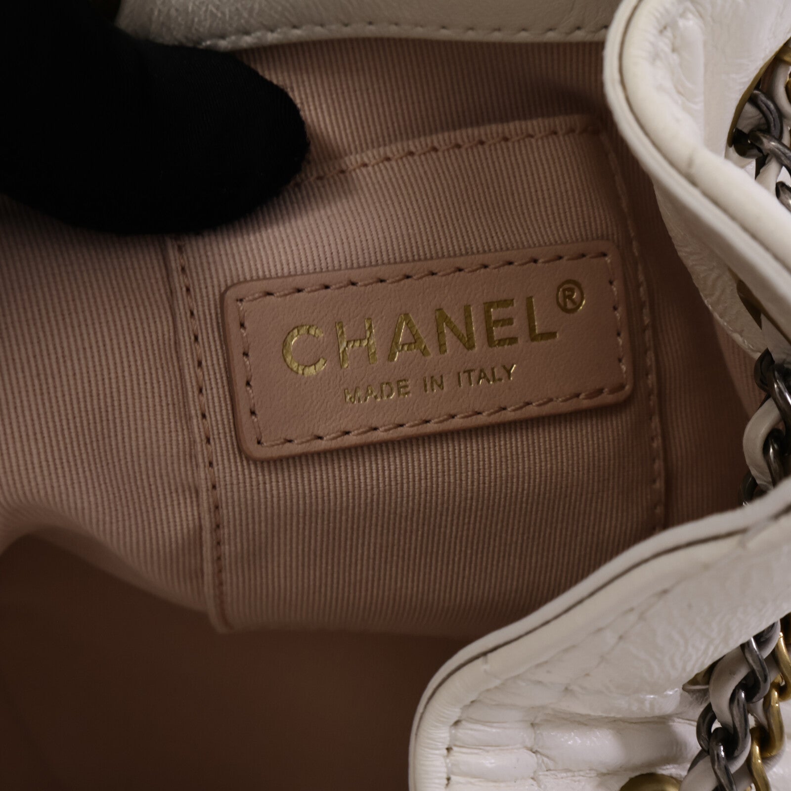 CHANEL 【激減優惠】羊皮皮革Drawstring Bucket鏈帶肩背袋