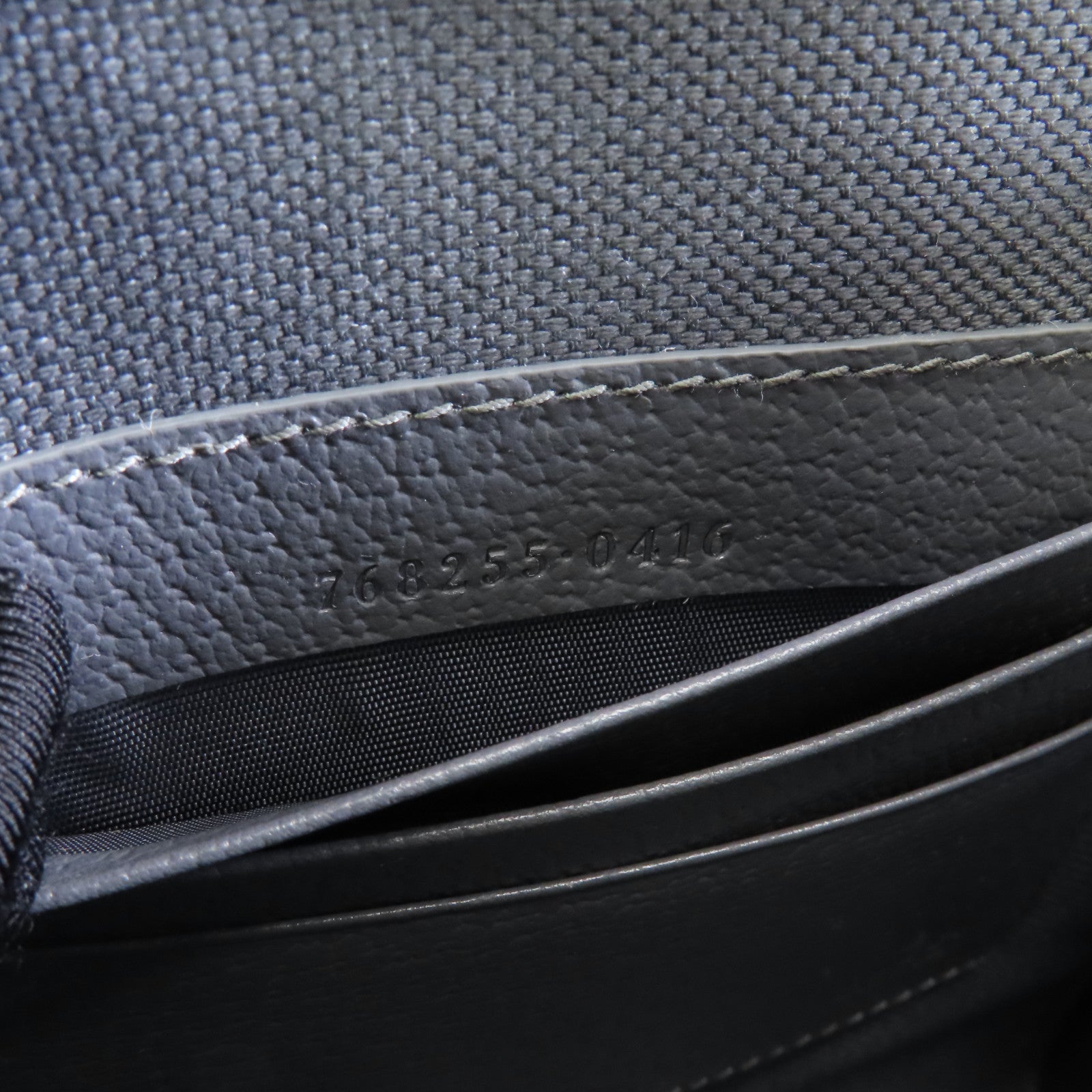 GUCCI 【激減優惠】塗層帆布GG Supreme Clutch Bag銀扣手挽袋灰色