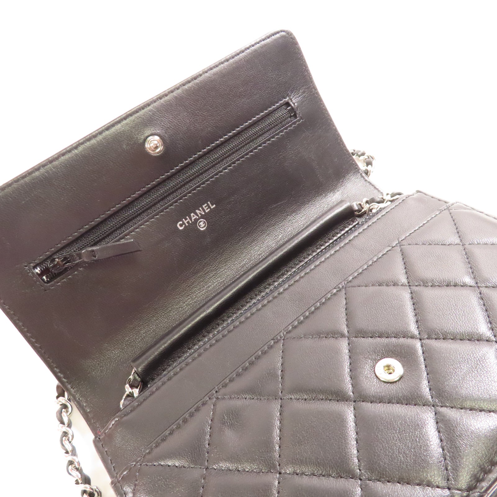 CHANEL 羊皮皮革Wallet On Chain銀扣鏈帶肩背袋