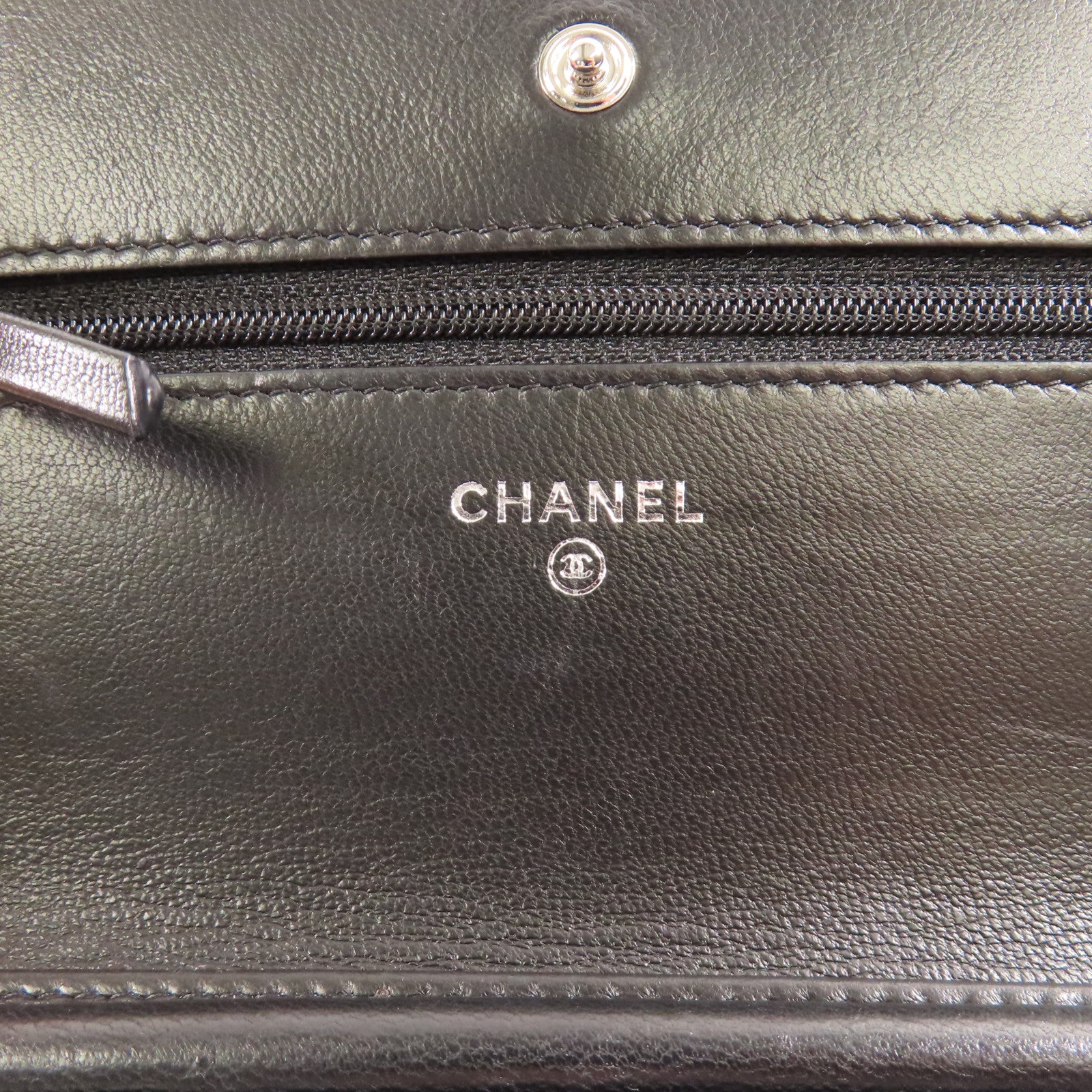 CHANEL 羊皮皮革Wallet On Chain銀扣鏈帶肩背袋
