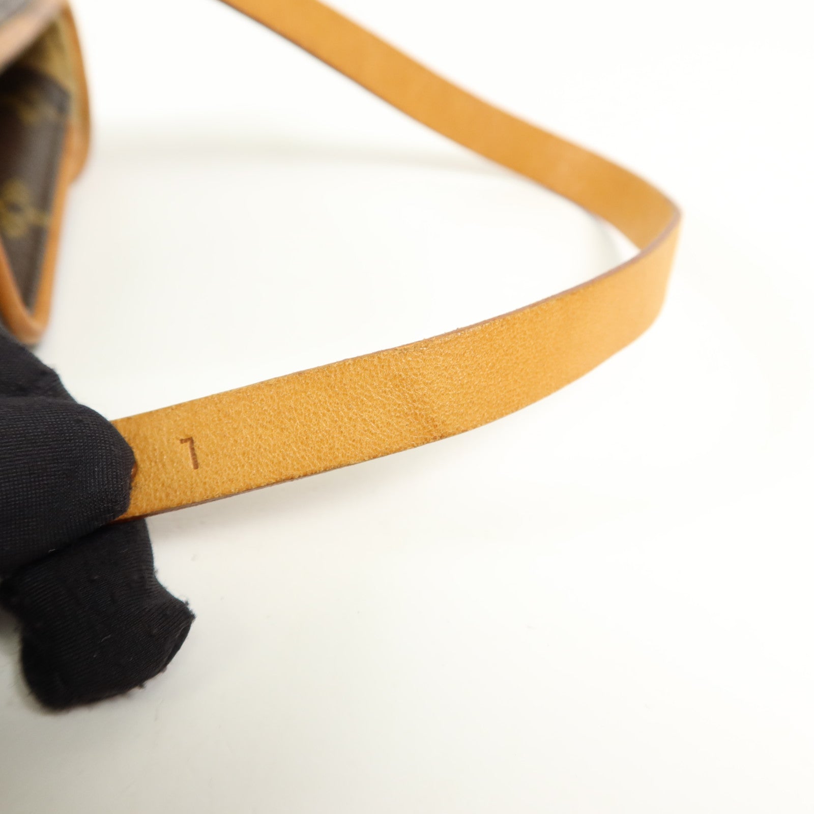 LOUIS VUITTON Monogram Pochette Florentine金扣腰包棕色