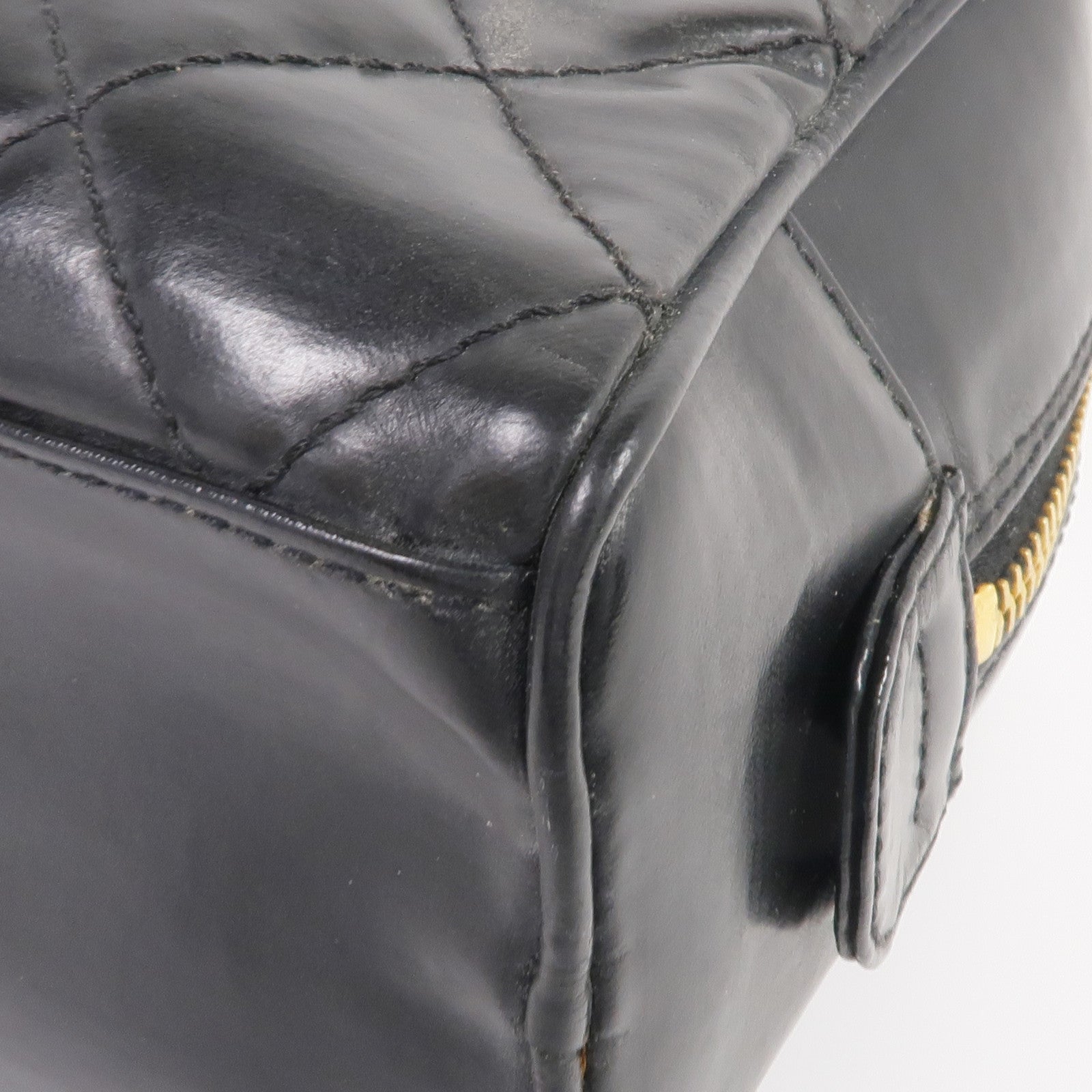 CHANEL 羊皮皮革Pouch金扣手拿包