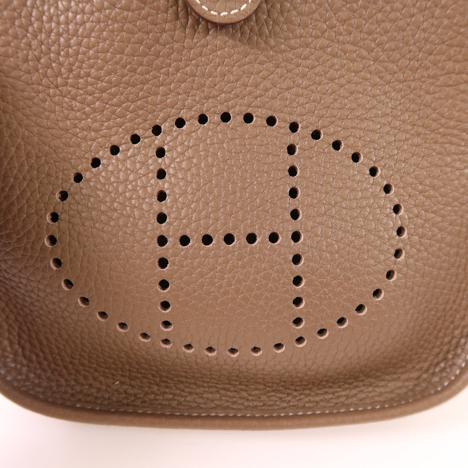 HERMES Clemence皮革Evelyne TPM銀扣肩背袋Etoupe