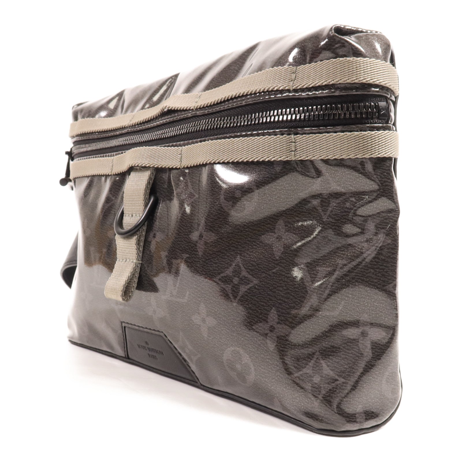 LOUIS VUITTON Monogram Eclipse Glaze Messenger PM肩背袋