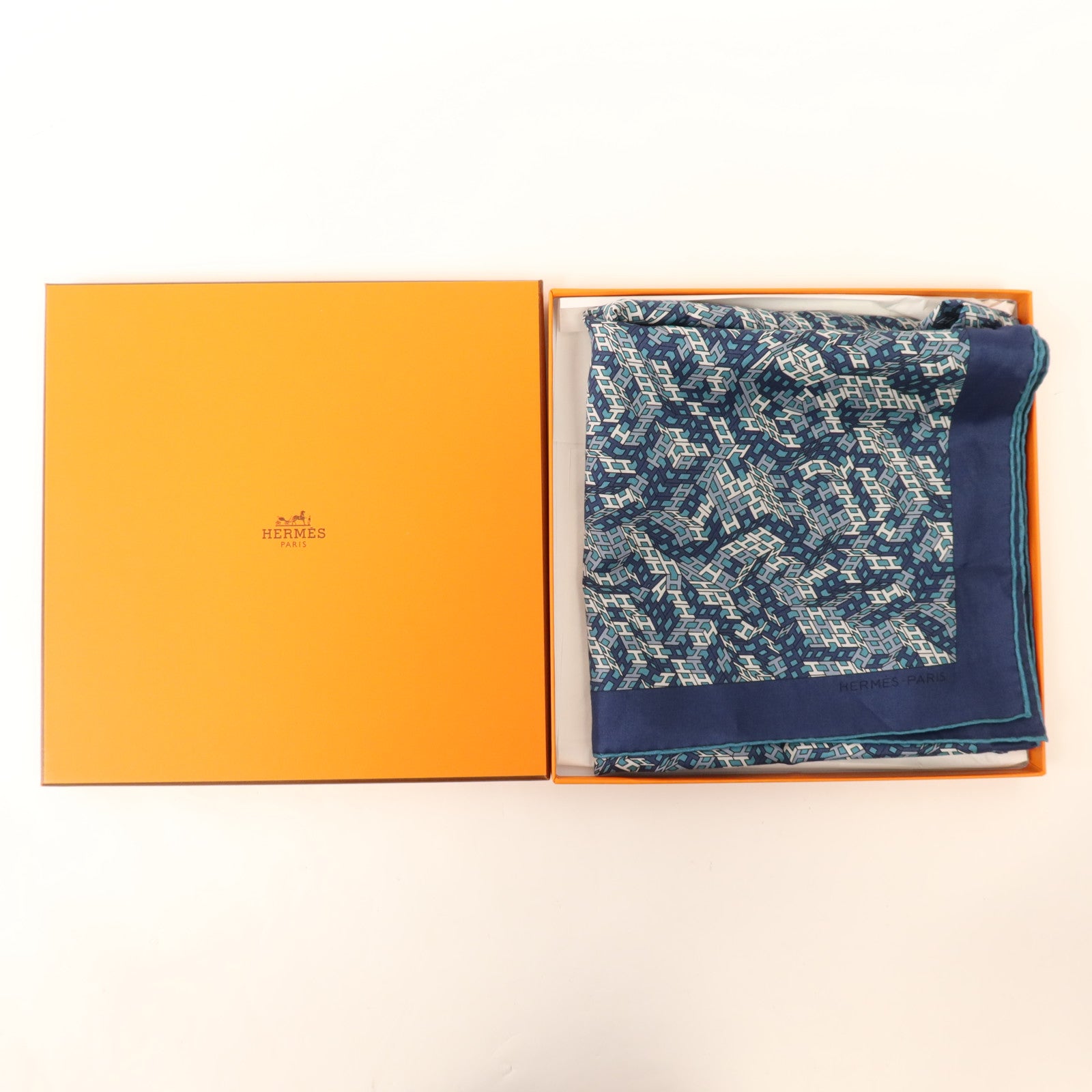 HERMES 絲質Scarf絲巾