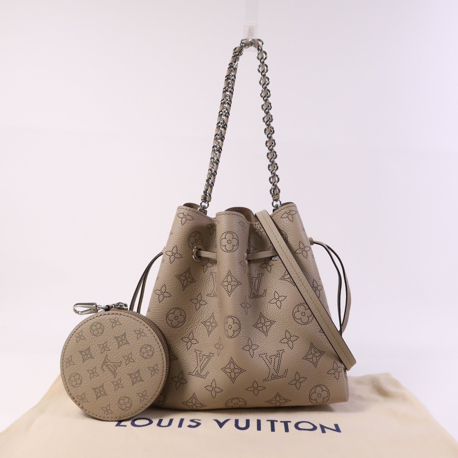 LOUIS VUITTON Mahina Bella銀扣肩背袋