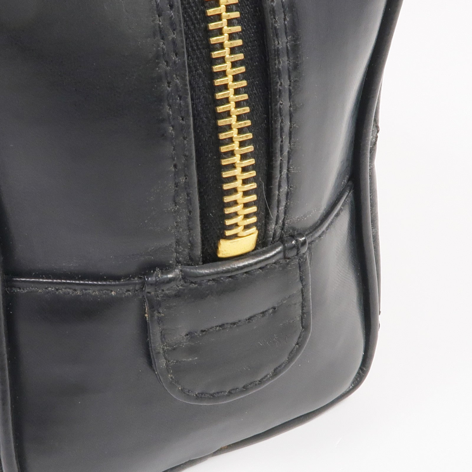 CHANEL 羊皮皮革Pouch金扣手拿包