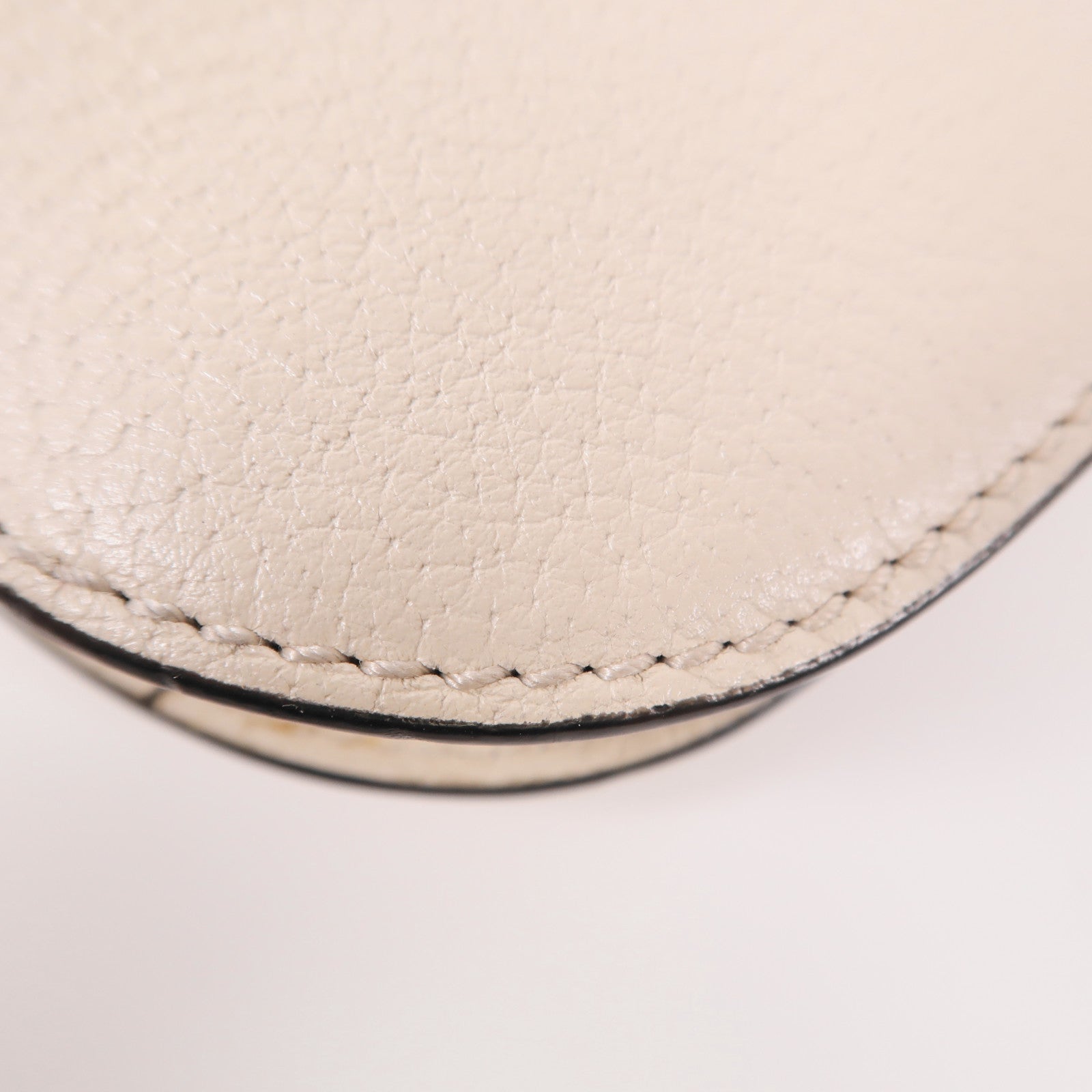 GUCCI GG GHW Totem Butterfly Shoulder Bag Calfskin Leather Beige