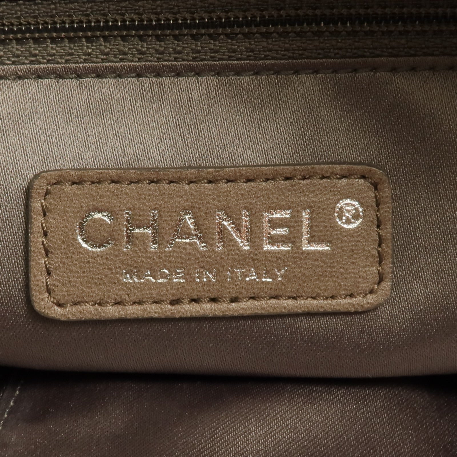 CHANEL 布料Bubble Bag銀扣鏈帶肩背袋