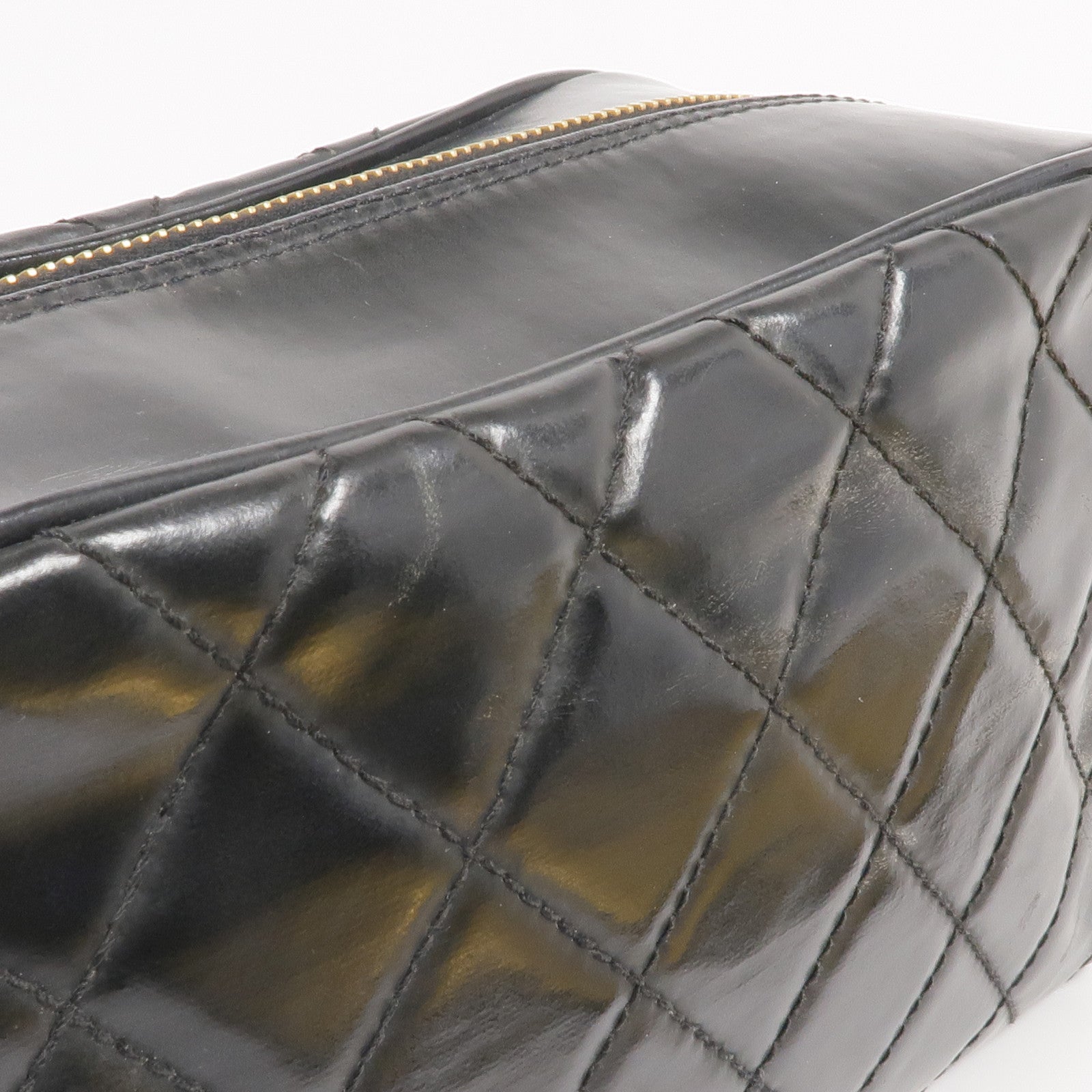 CHANEL 羊皮皮革Pouch金扣手拿包