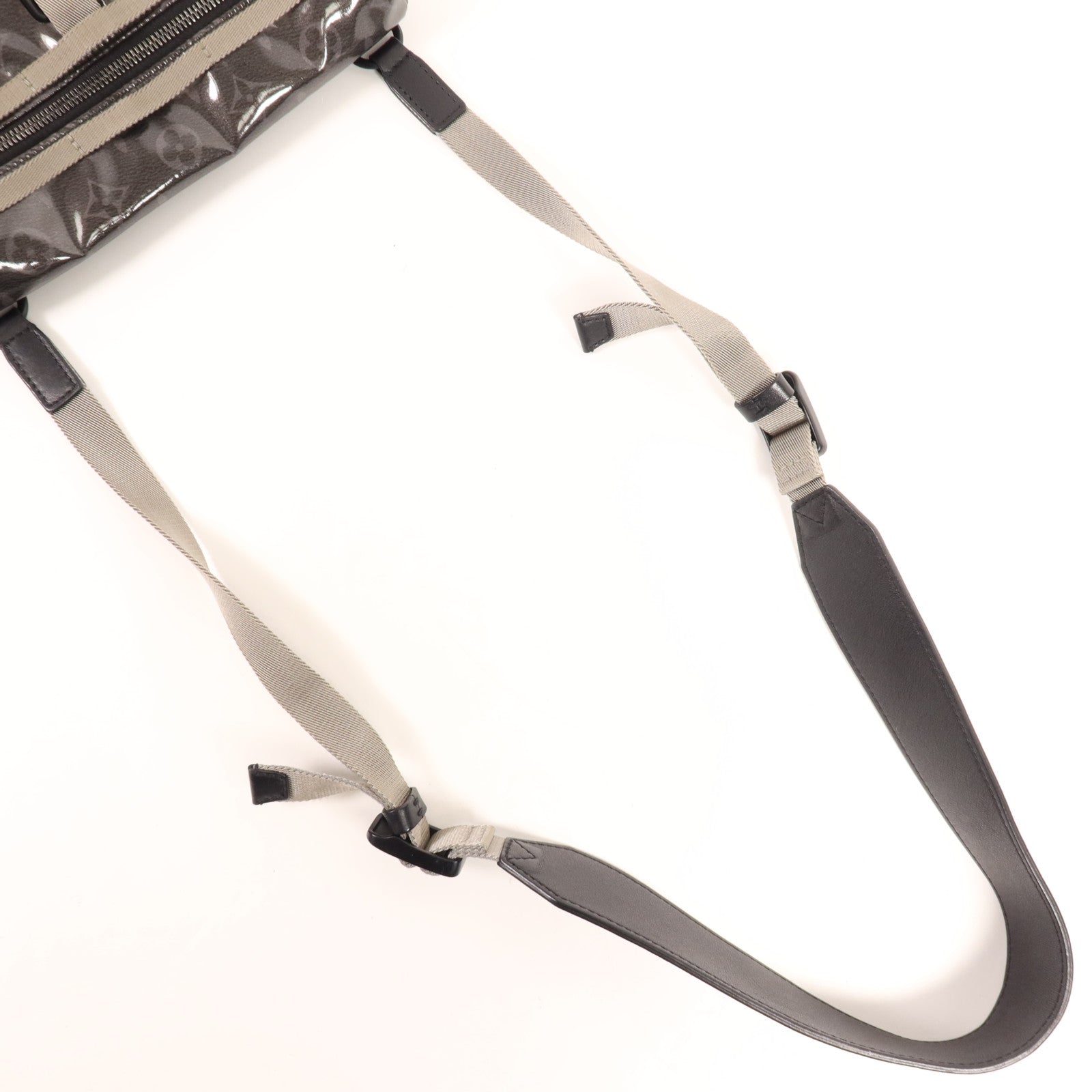 LOUIS VUITTON Monogram Eclipse Glaze Messenger PM肩背袋