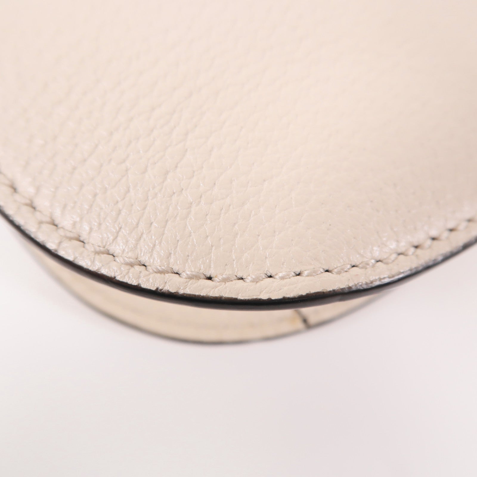 GUCCI GG GHW Totem Butterfly Shoulder Bag Calfskin Leather Beige