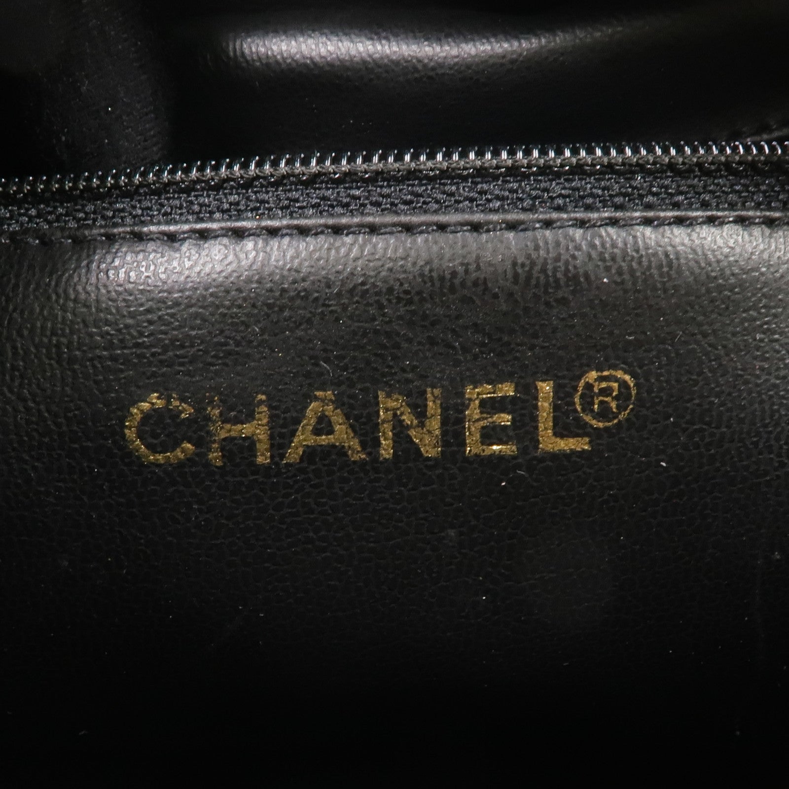 CHANEL 羊皮皮革Pouch金扣手拿包