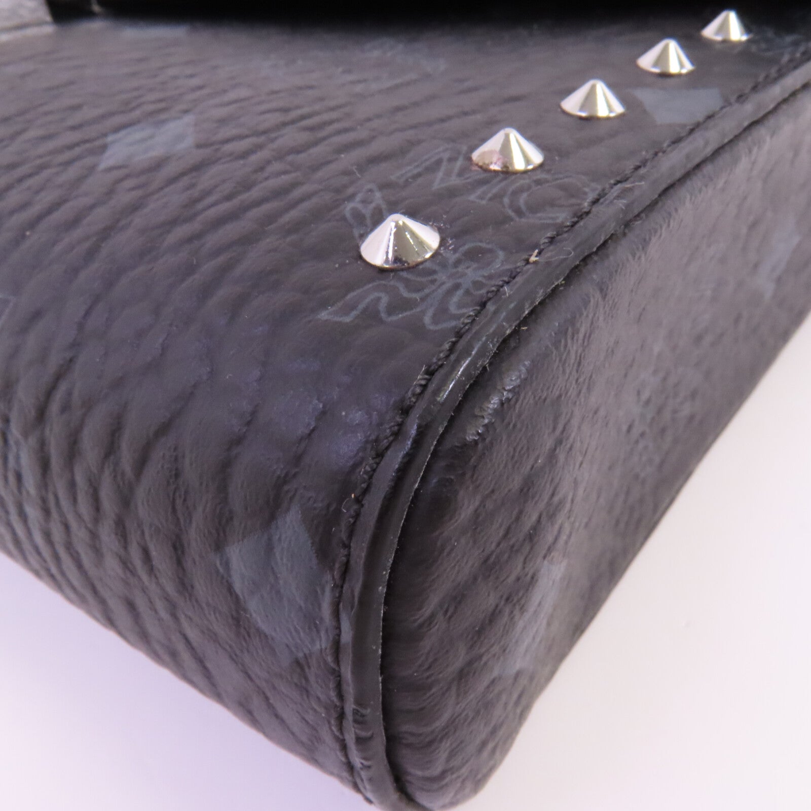 MCM 塗層帆布Visetos Tracy Crossbody銀扣鏈帶肩背袋