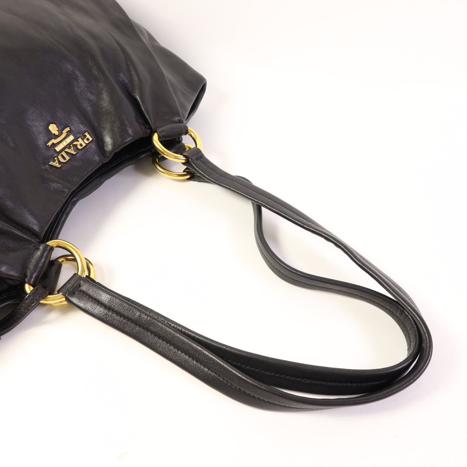 PRADA 牛皮皮革Shoulder Bag金扣肩背袋