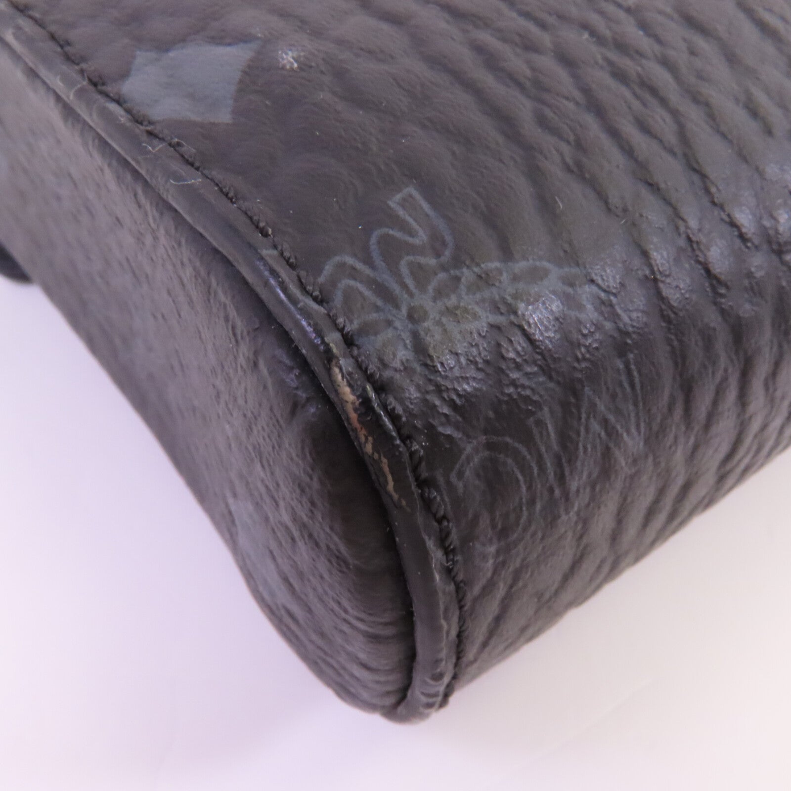 MCM 塗層帆布Visetos Tracy Crossbody銀扣鏈帶肩背袋