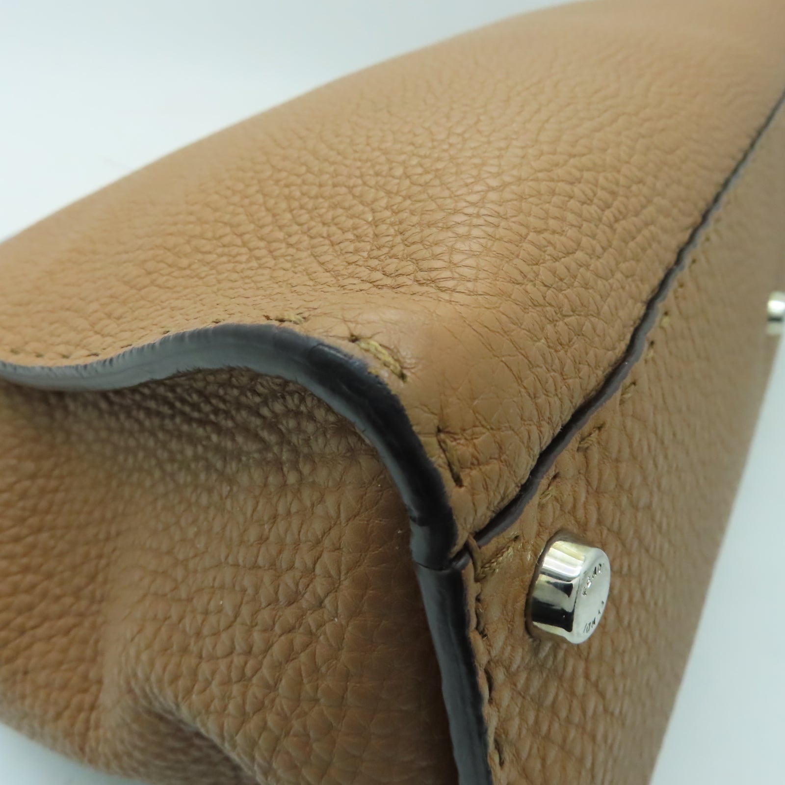 FENDI 【均一特價】牛皮皮革Peekaboo銀扣手挽肩背兩用袋啡色
