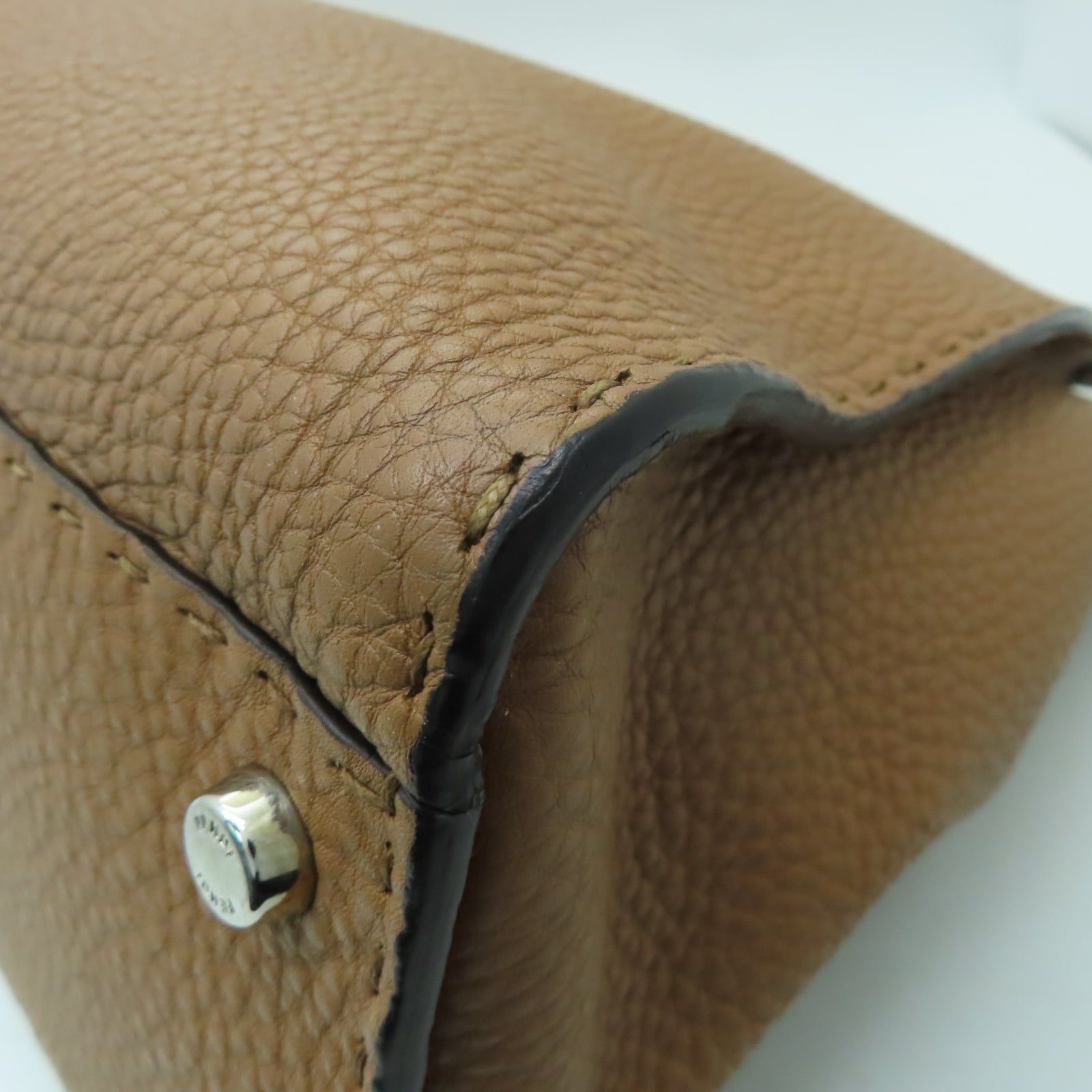 FENDI 【均一特價】牛皮皮革Peekaboo銀扣手挽肩背兩用袋啡色