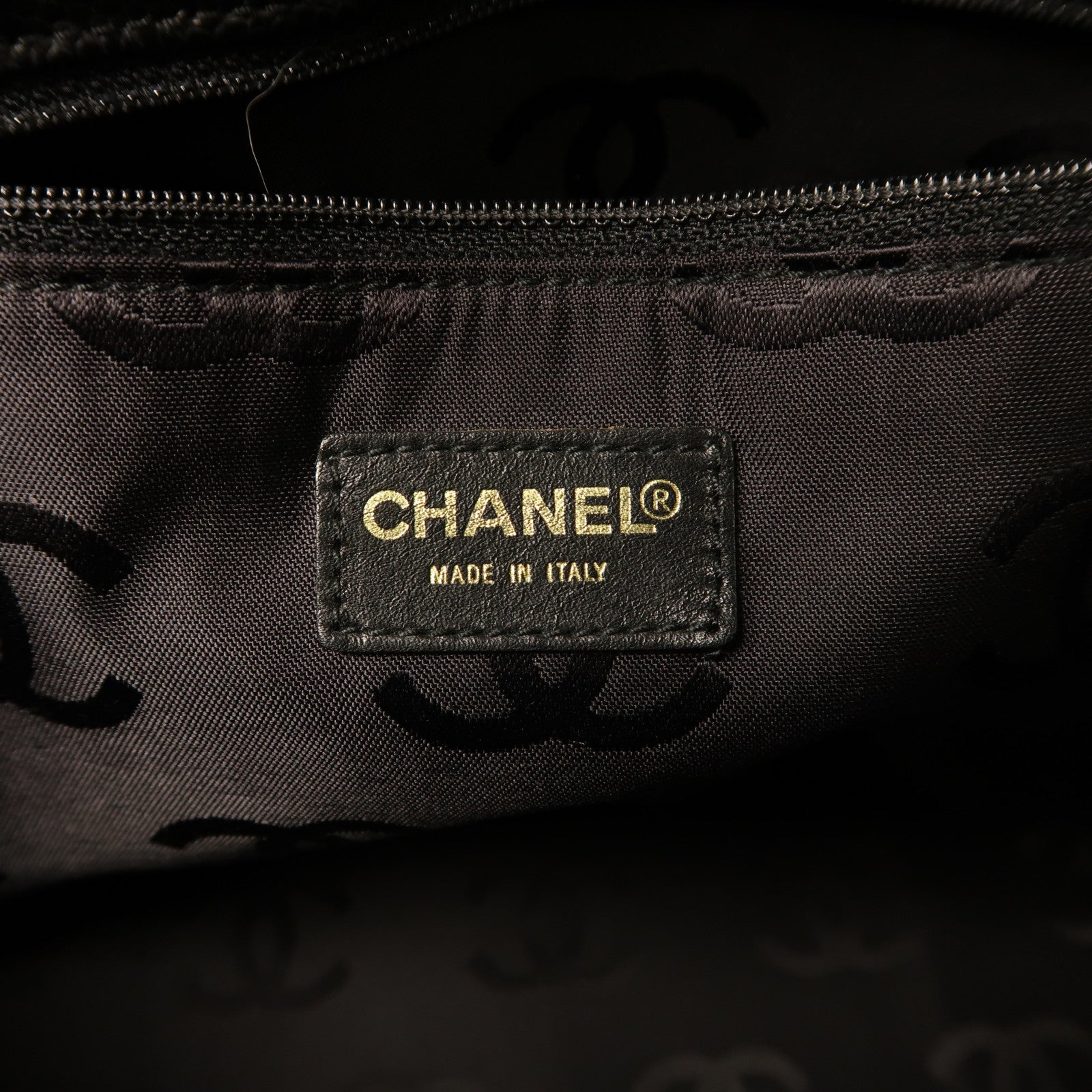 CHANEL **【激減優惠】牛皮皮革Shoulder Bag金扣肩背袋黑色