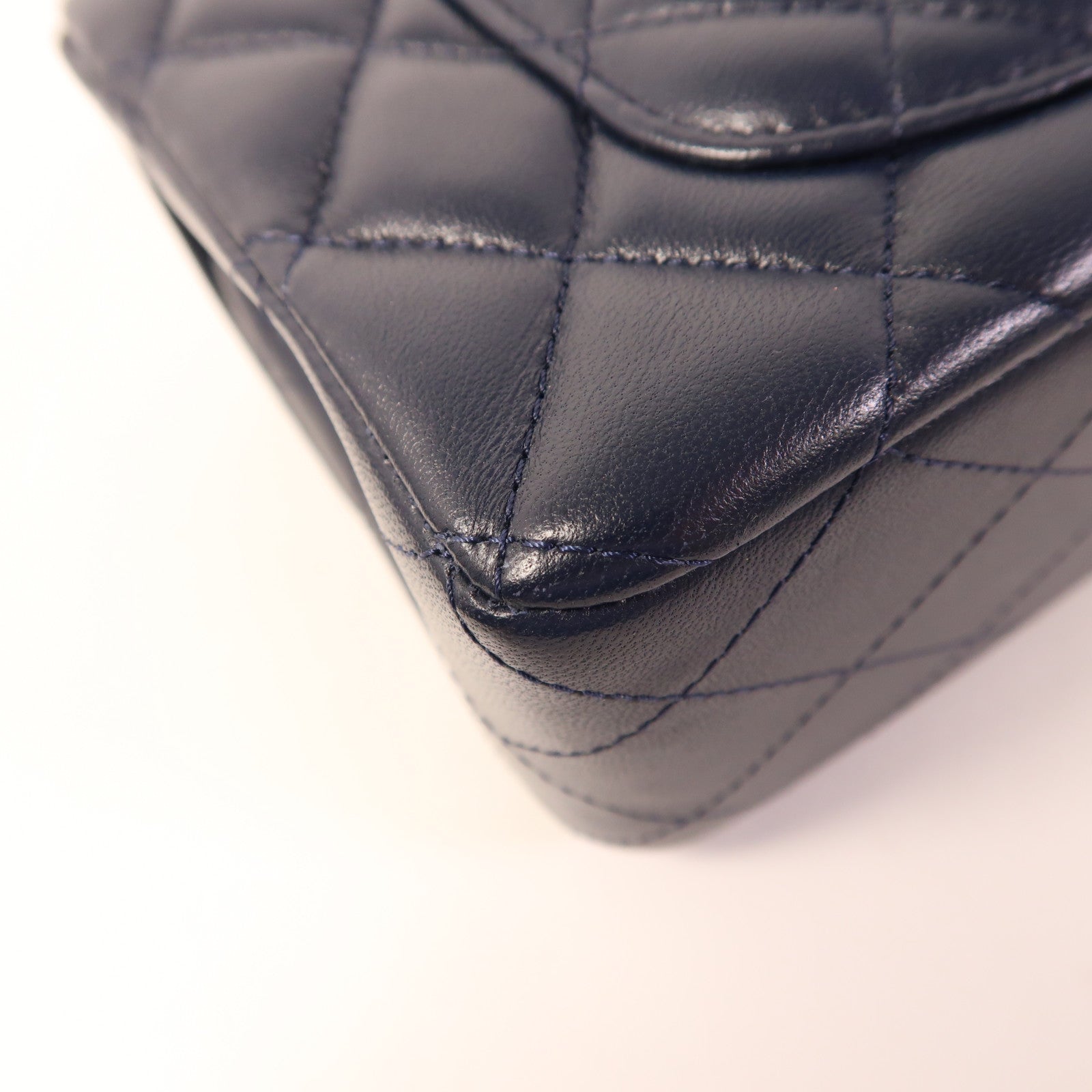 CHANEL【激減優惠】 羊皮皮革Mini Classic 20金扣肩背袋