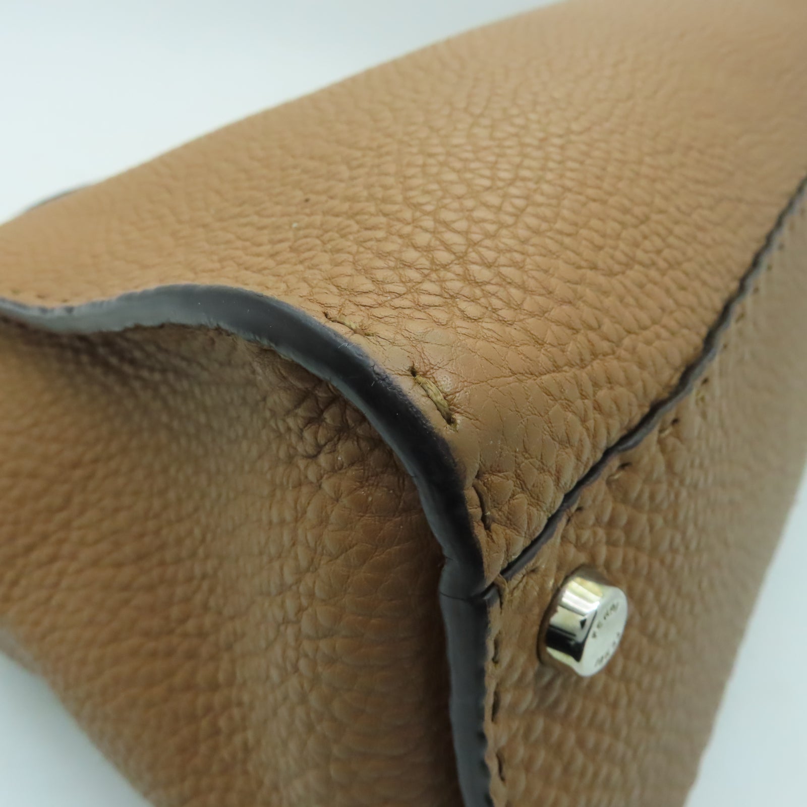 FENDI 【均一特價】牛皮皮革Peekaboo銀扣手挽肩背兩用袋啡色