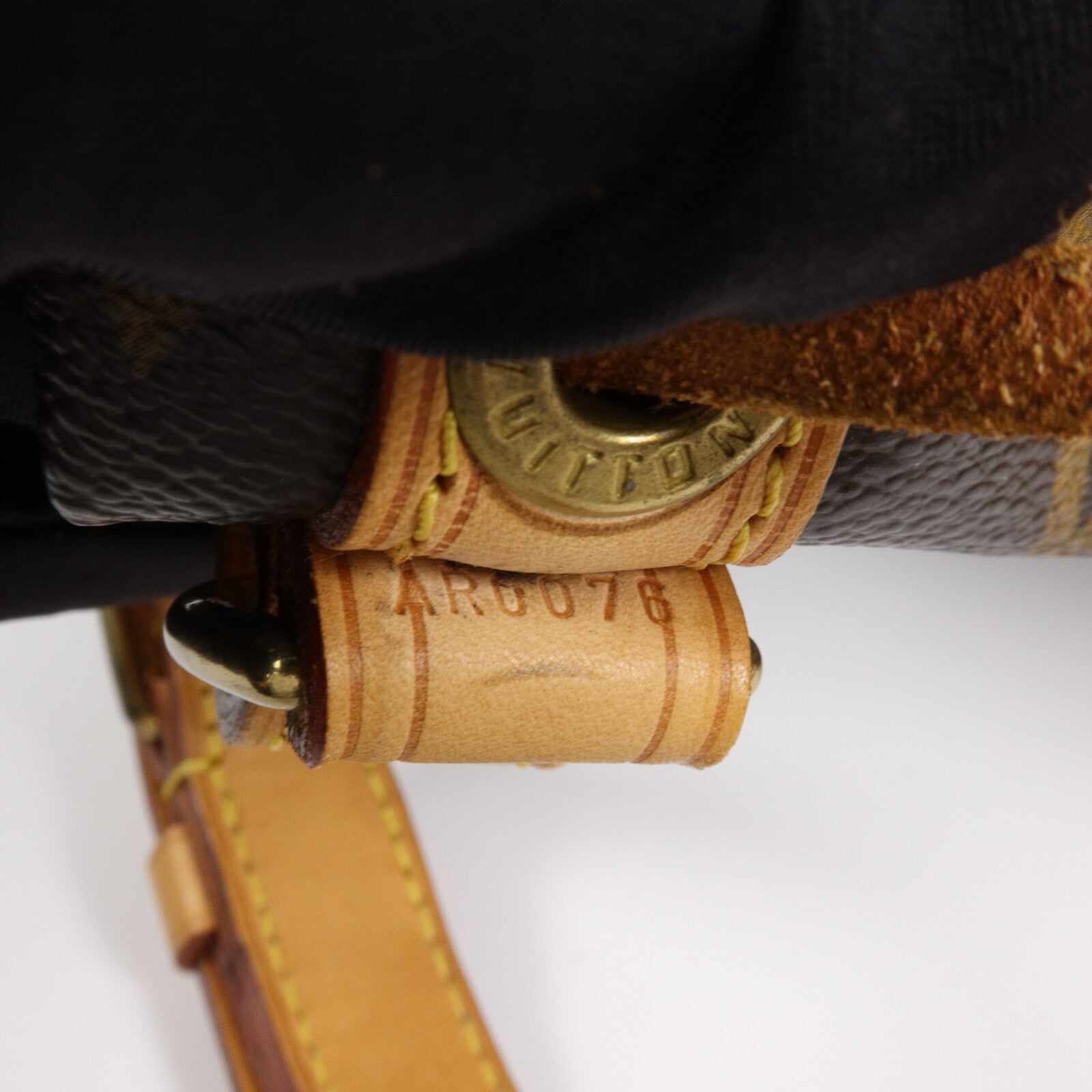 LOUIS VUITTON Monogram Petit Noe肩背袋