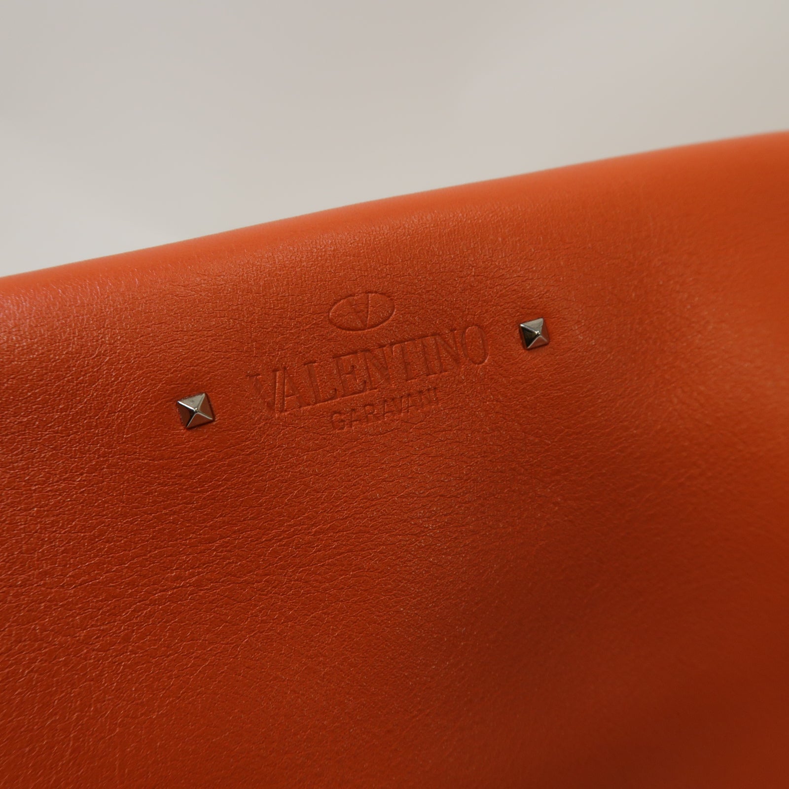 Valentino 【激減優惠】牛皮皮革Shoulder Bag銀扣肩背袋橙色