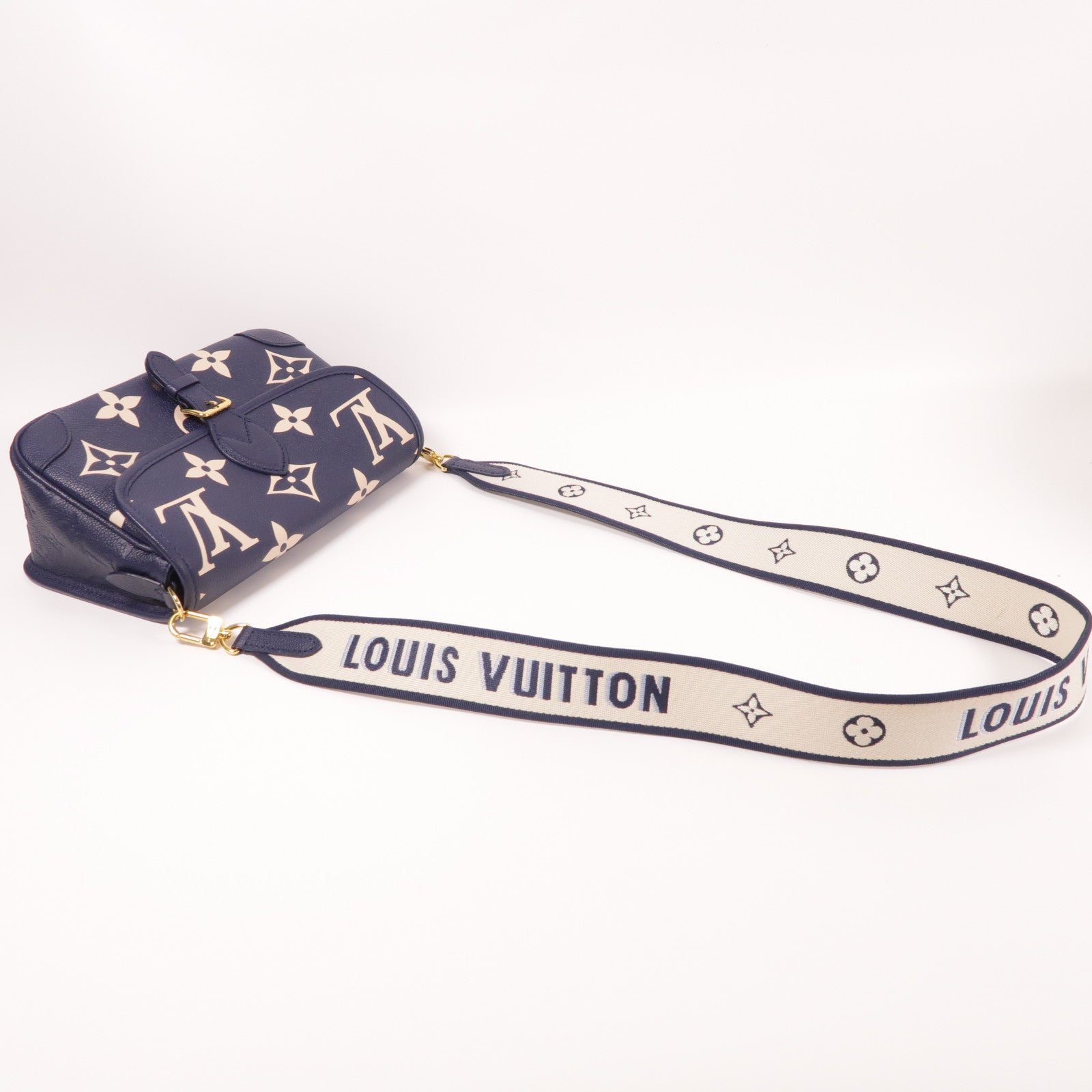 LOUIS VUITTON Monogram Empreinte Diane金扣肩背袋