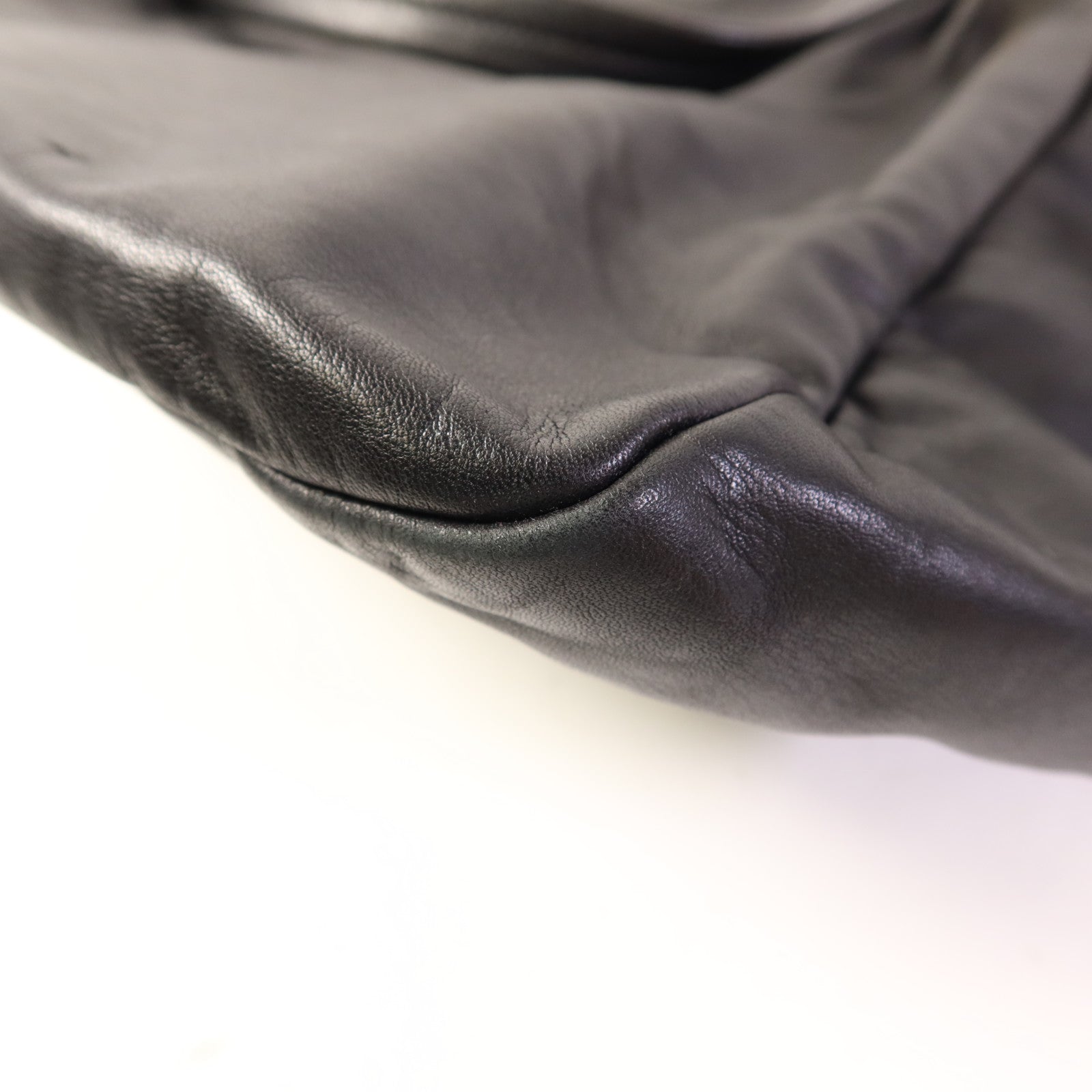 PRADA 牛皮皮革Shoulder Bag金扣肩背袋