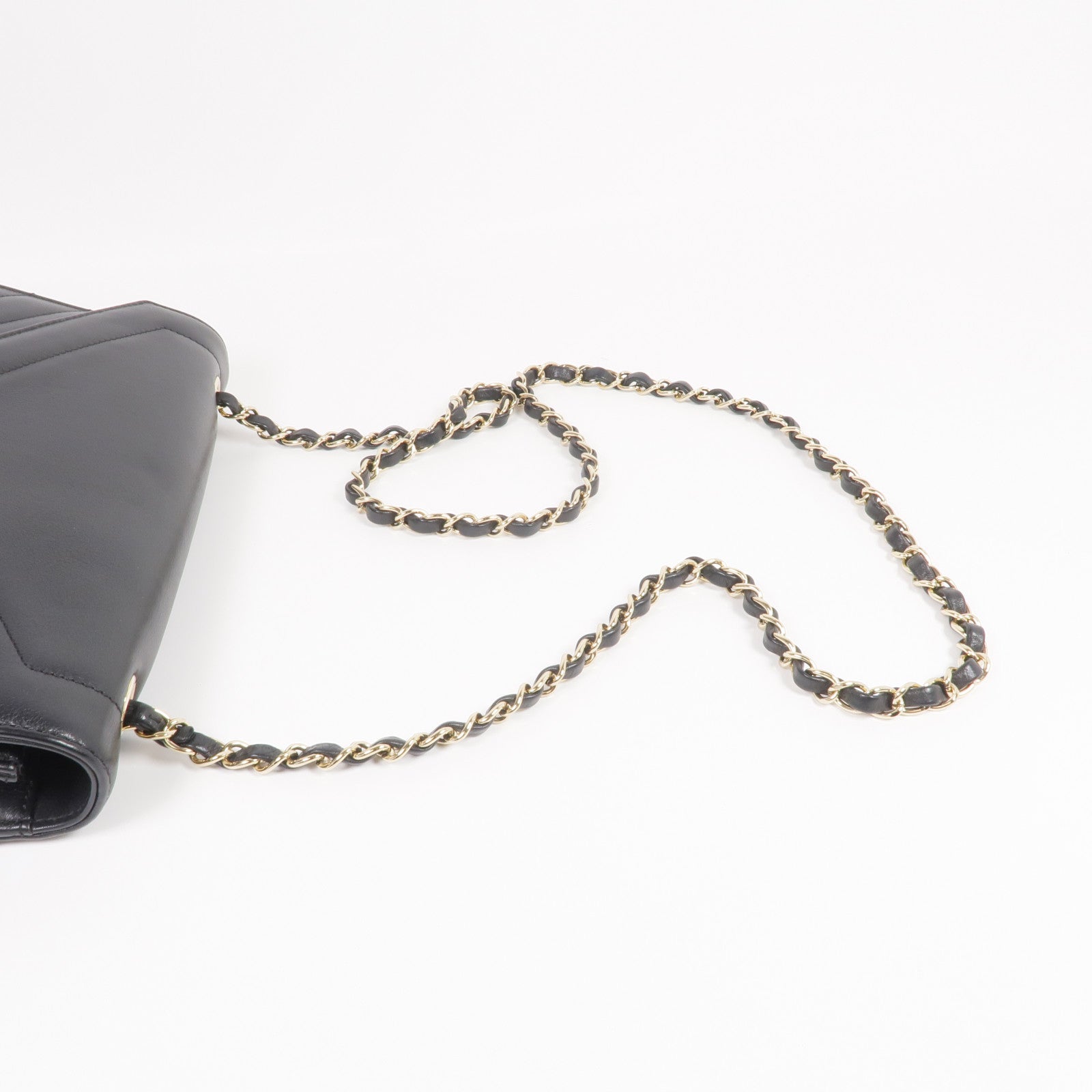 CHANEL 牛皮皮革Chain Shoulder金扣鏈帶肩背袋