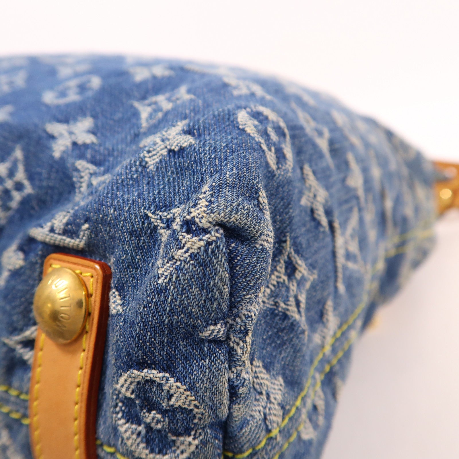LOUIS VUITTON Monogram Denim Buggy GM金扣肩背袋