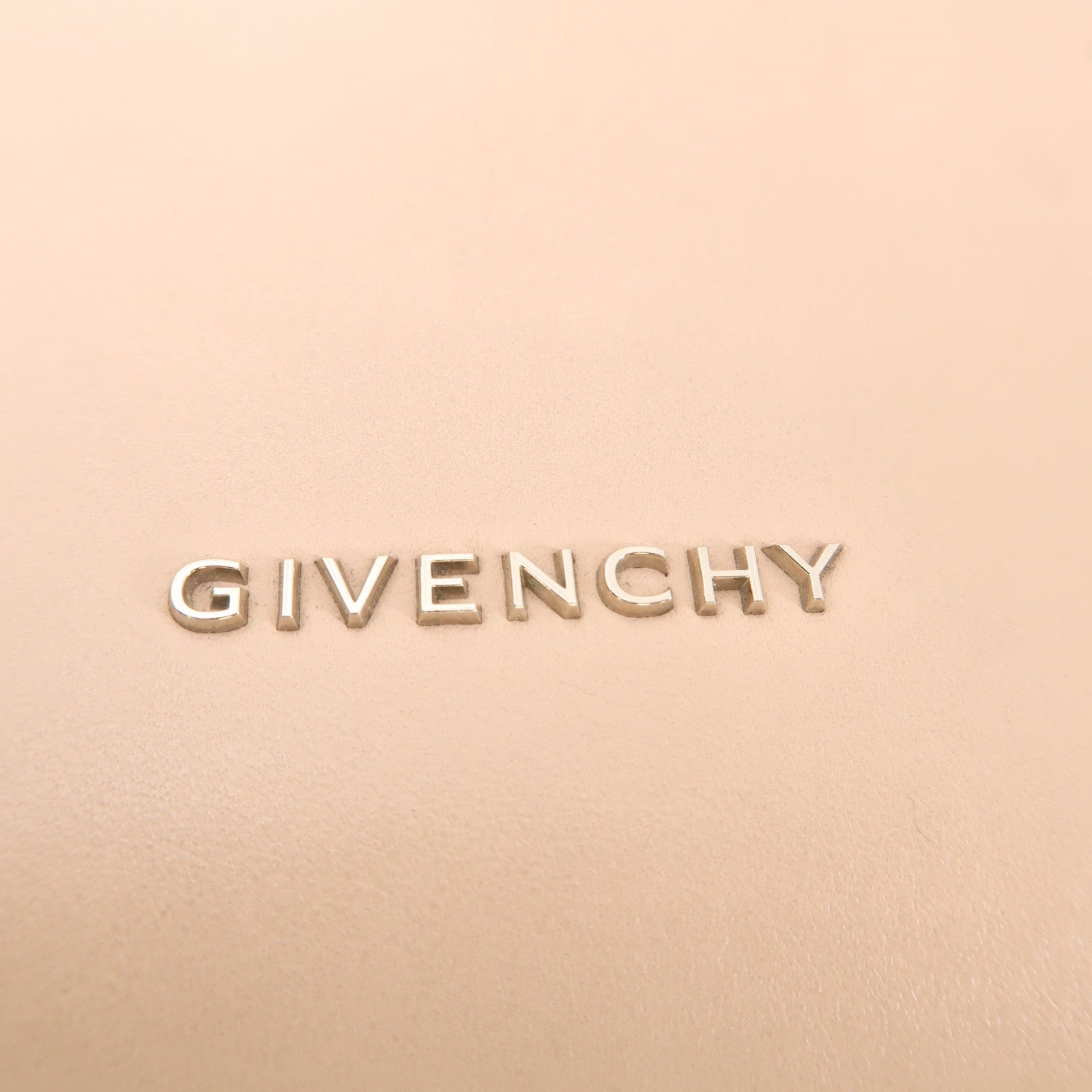 GIVENCHY 牛皮皮革2 Way Bag銀扣手挽肩背兩用袋米色