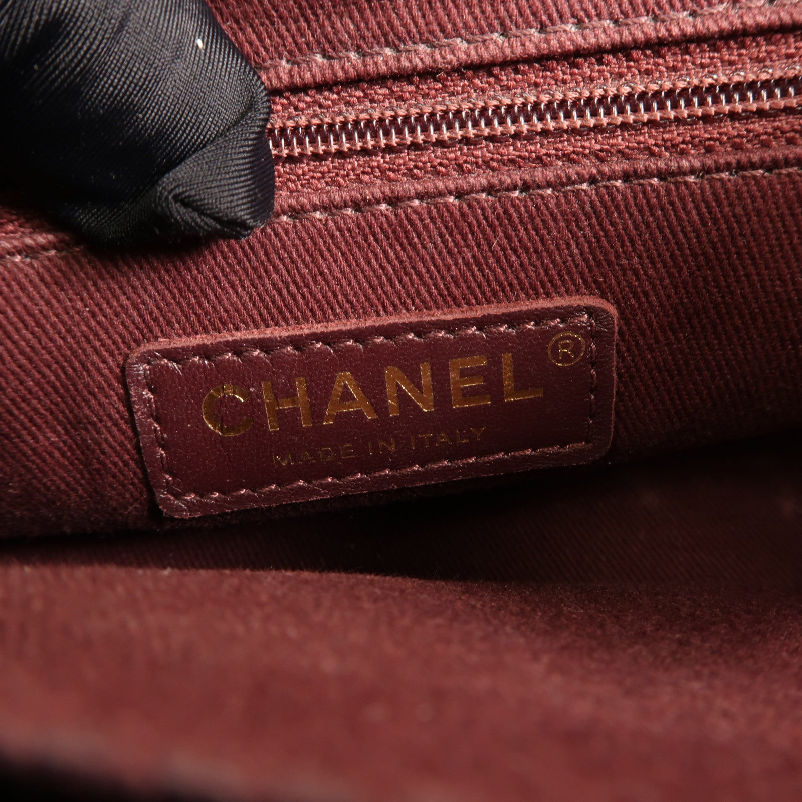 CHANEL 牛皮皮革Business Affinity Bag金扣手挽肩背兩用袋