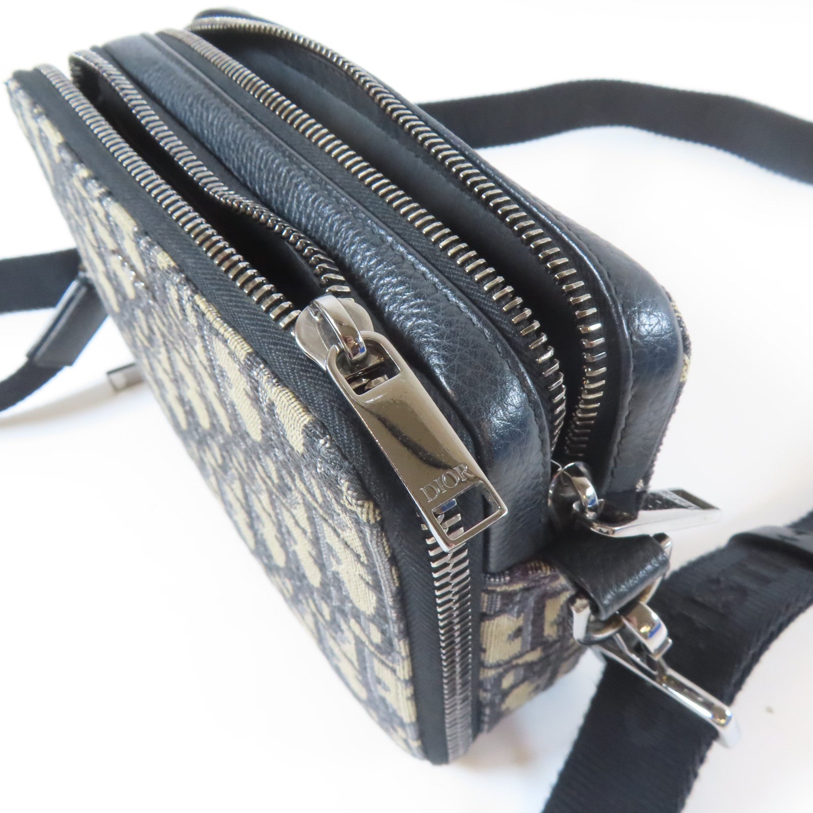 Dior 【激減優惠】帆布Pouch with Strap銀扣肩背袋藍色/米色