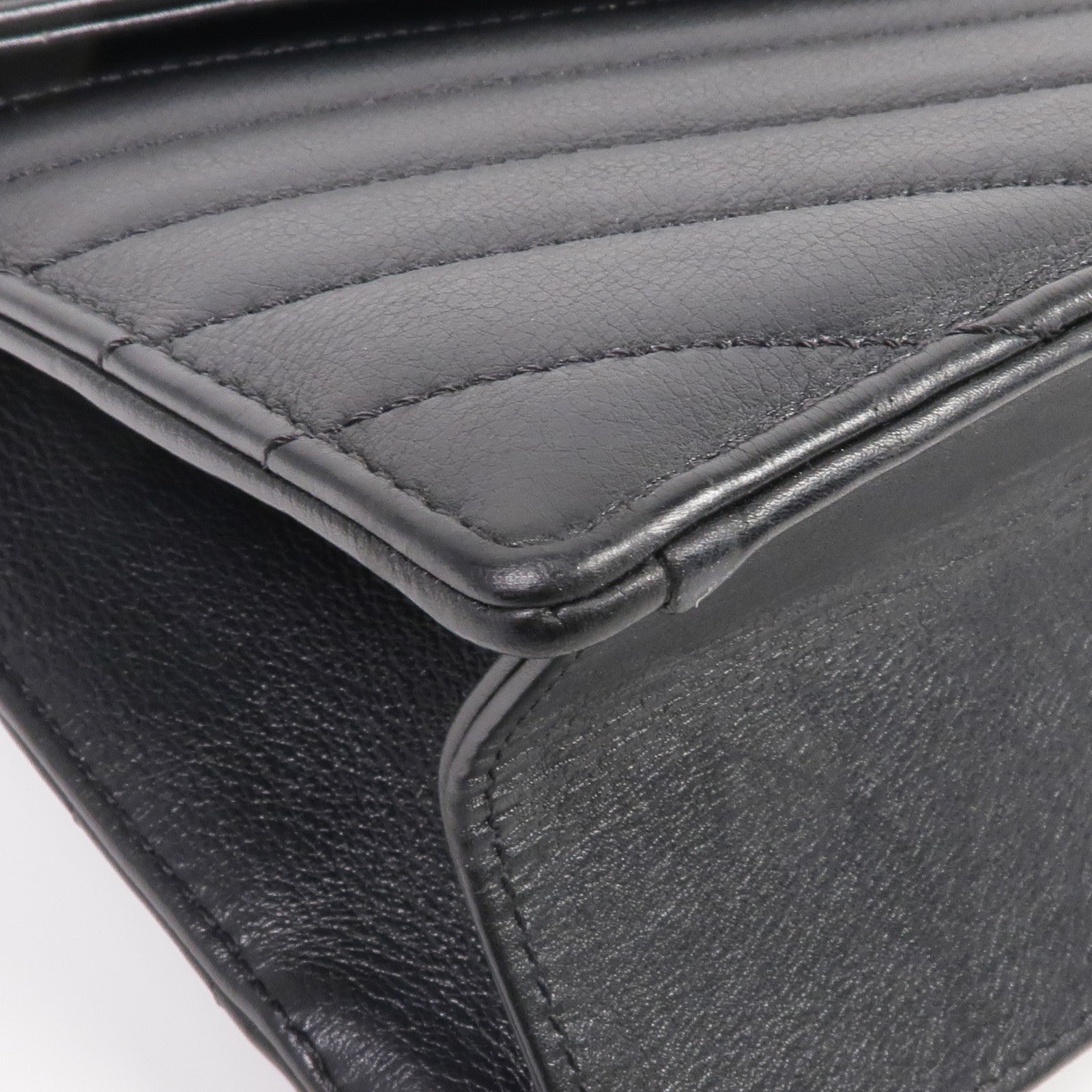 CHANEL 牛皮皮革Chain Shoulder金扣鏈帶肩背袋