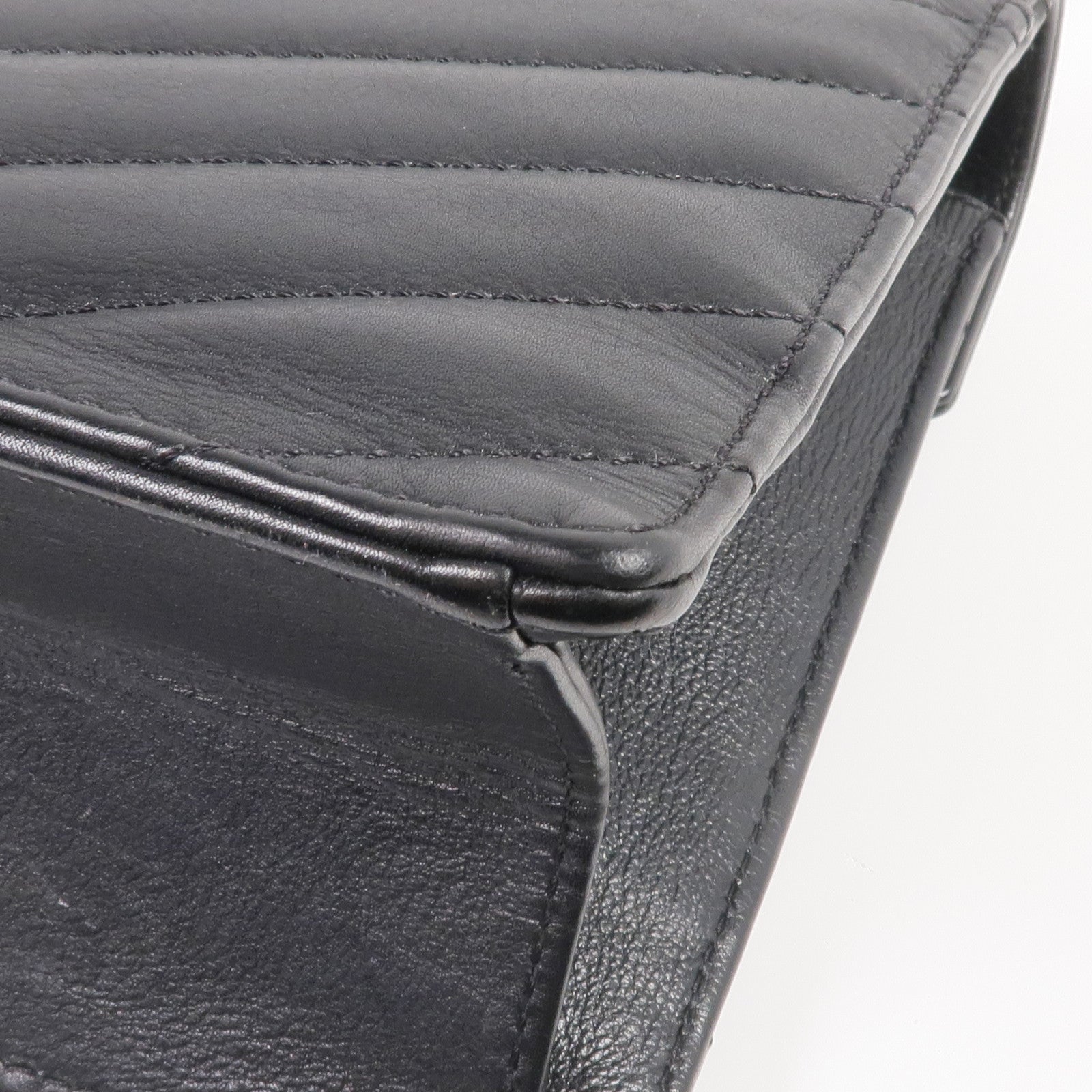 CHANEL 牛皮皮革Chain Shoulder金扣鏈帶肩背袋