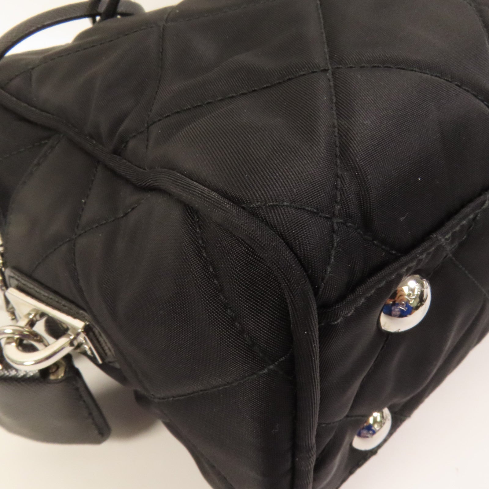 PRADA 尼龍Sholder Bag銀扣肩背袋