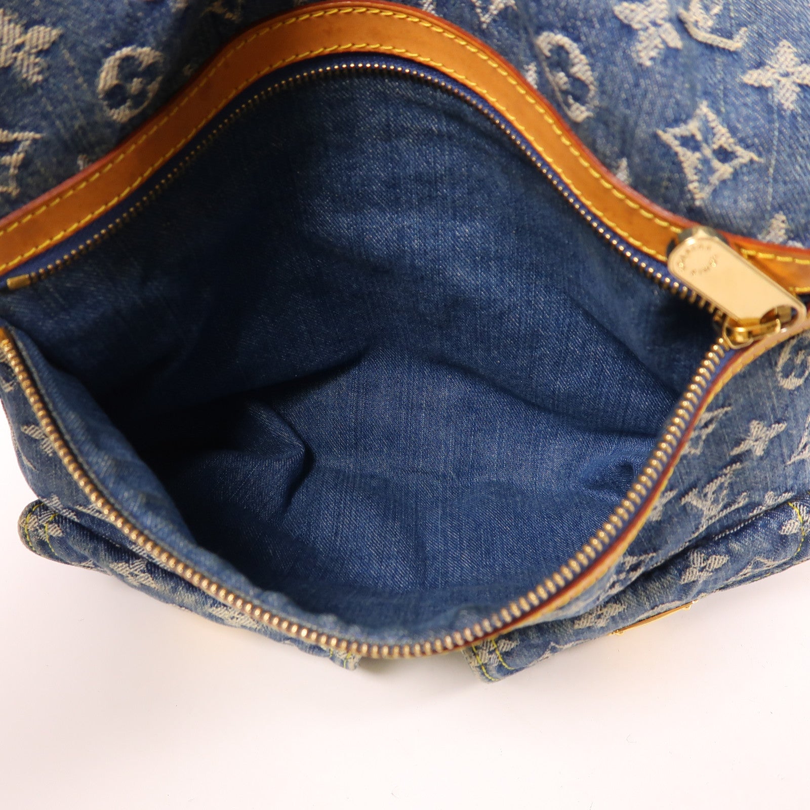 LOUIS VUITTON Monogram Denim Buggy GM金扣肩背袋