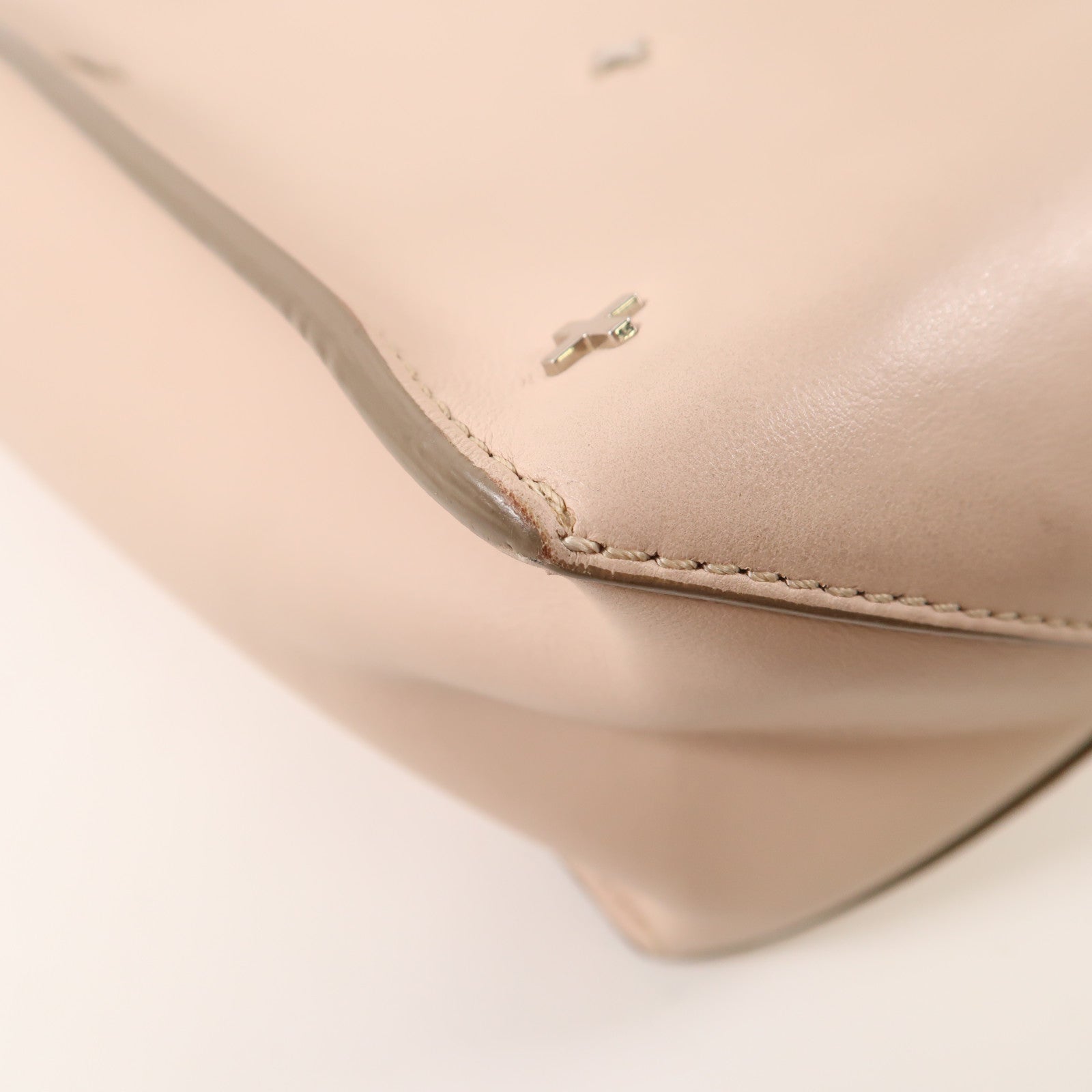 GIVENCHY 牛皮皮革2 Way Bag銀扣手挽肩背兩用袋米色