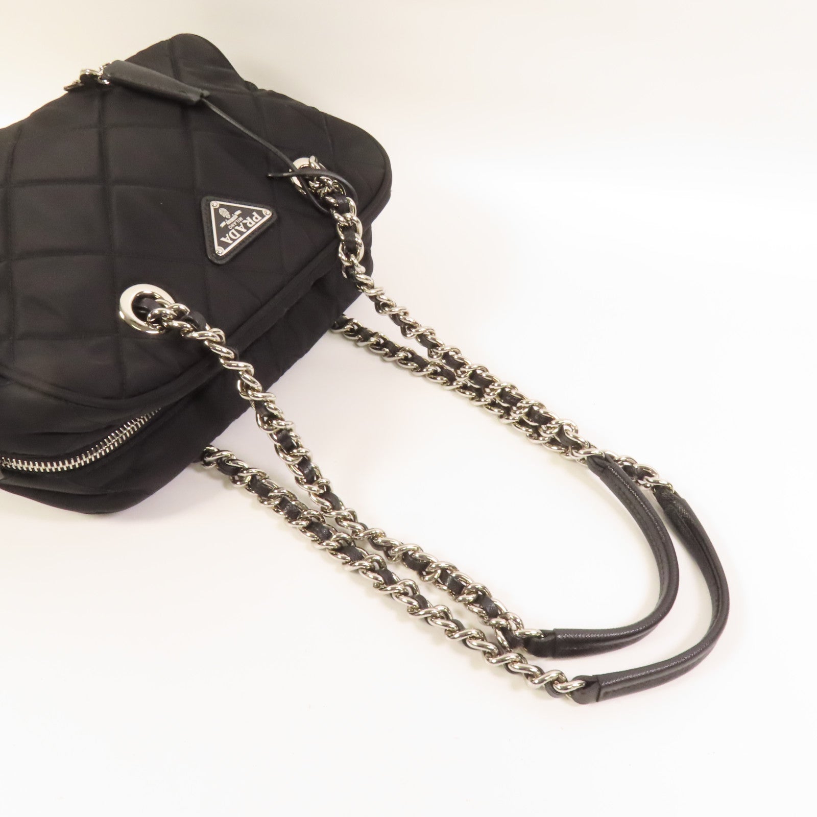 PRADA 尼龍Sholder Bag銀扣肩背袋