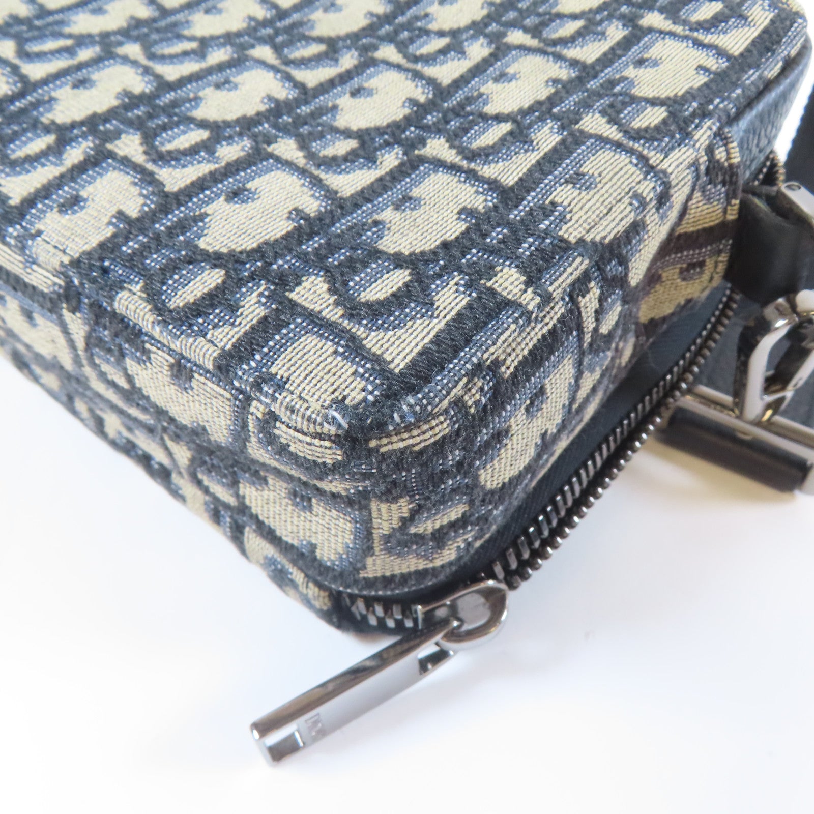 Dior 【激減優惠】帆布Pouch with Strap銀扣肩背袋藍色/米色