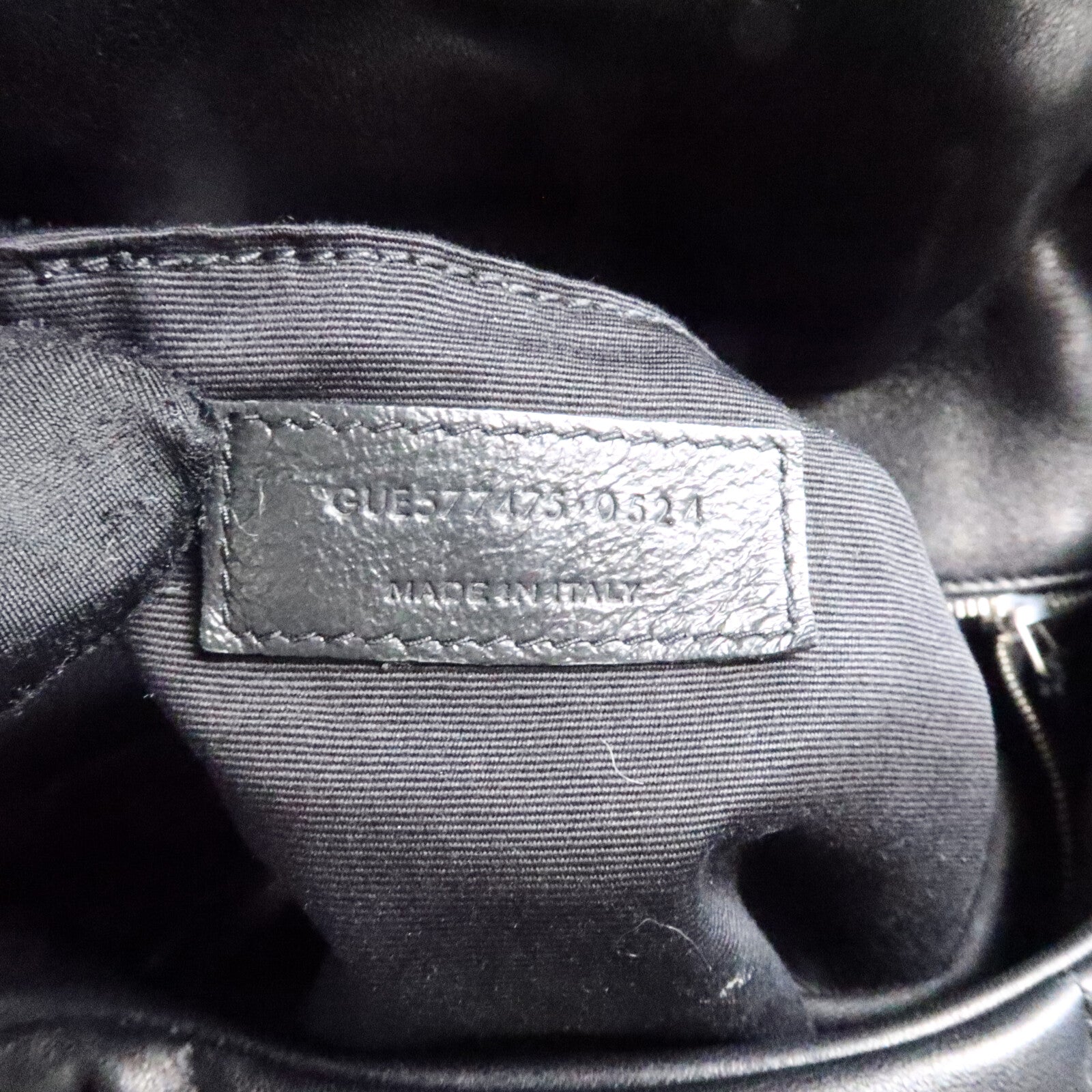 SAINT LAURENT 羊皮皮革Puffer Medium鏈帶肩背袋